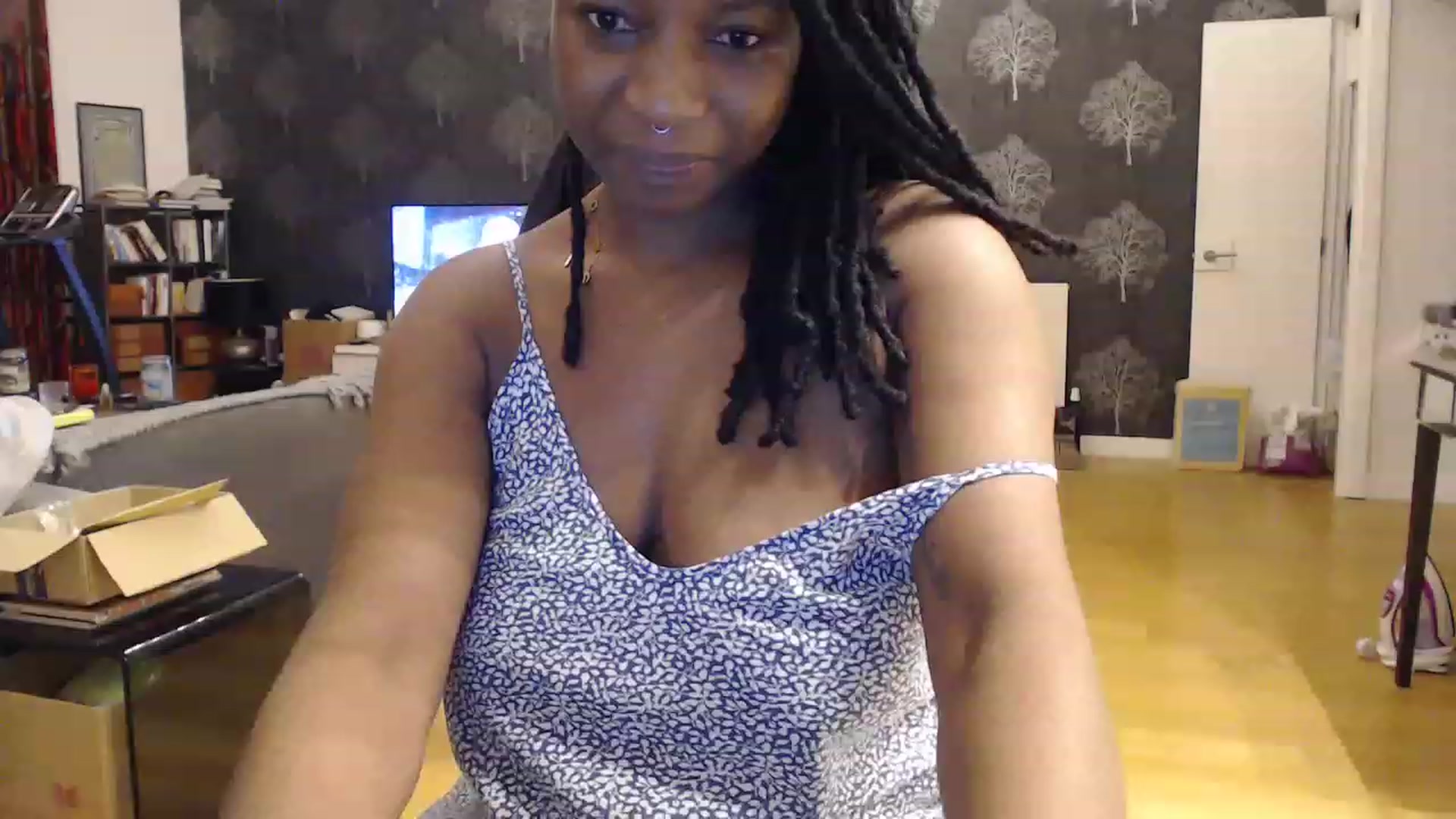 Gallery image thumbnail from BellaCruz's myfreecams stream on, 11/22/2022, 20:25 image 17 of 20