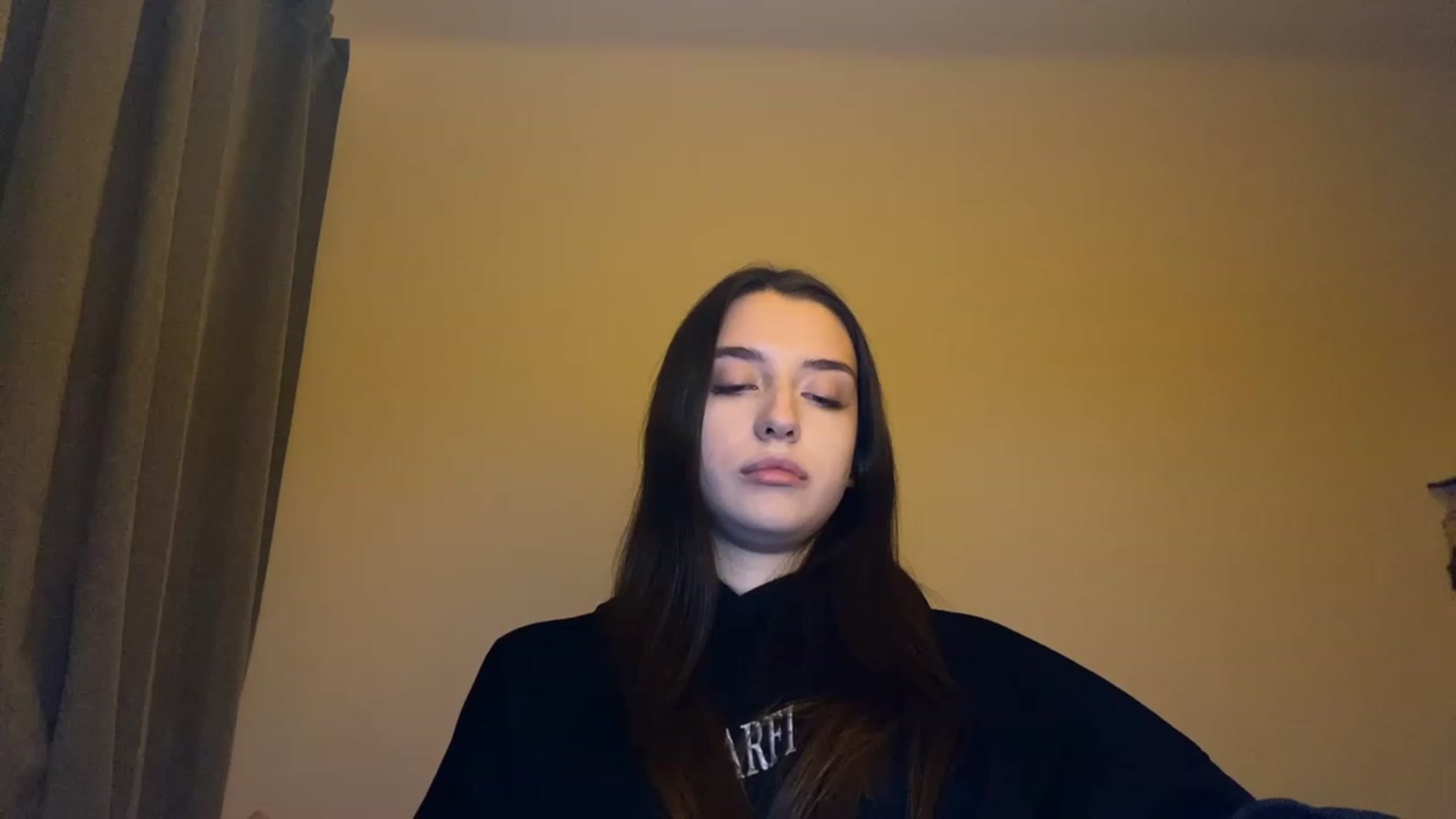 Gallery image thumbnail from BellaCullen's myfreecams stream on, 12/03/2023, 20:52 image 16 of 20