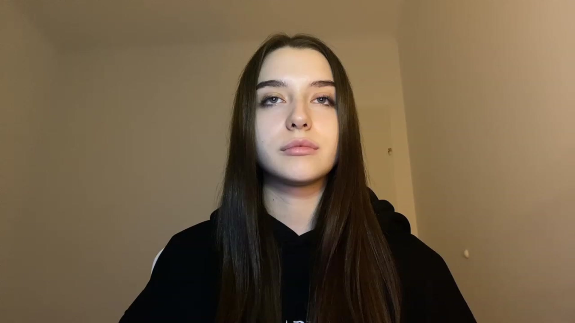 Gallery image thumbnail from BellaCullen's myfreecams stream on, 12/08/2023, 19:17 image 3 of 20