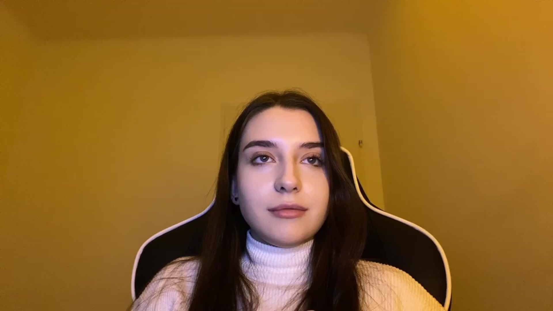 Gallery image thumbnail from BellaCullen's myfreecams stream on, 12/13/2023, 21:55 image 3 of 20