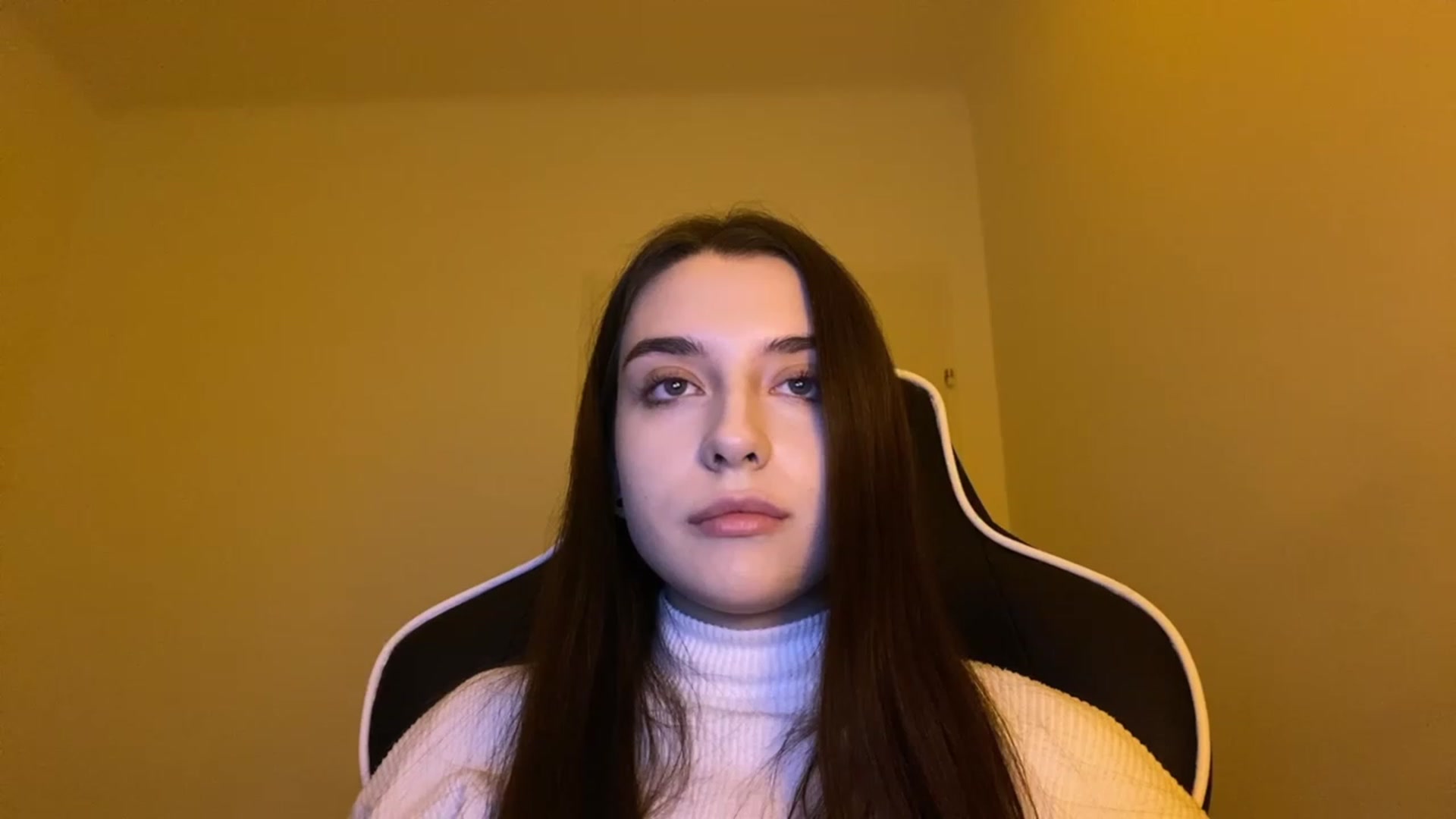 Gallery image thumbnail from BellaCullen's myfreecams stream on, 12/13/2023, 21:55 image 1 of 20