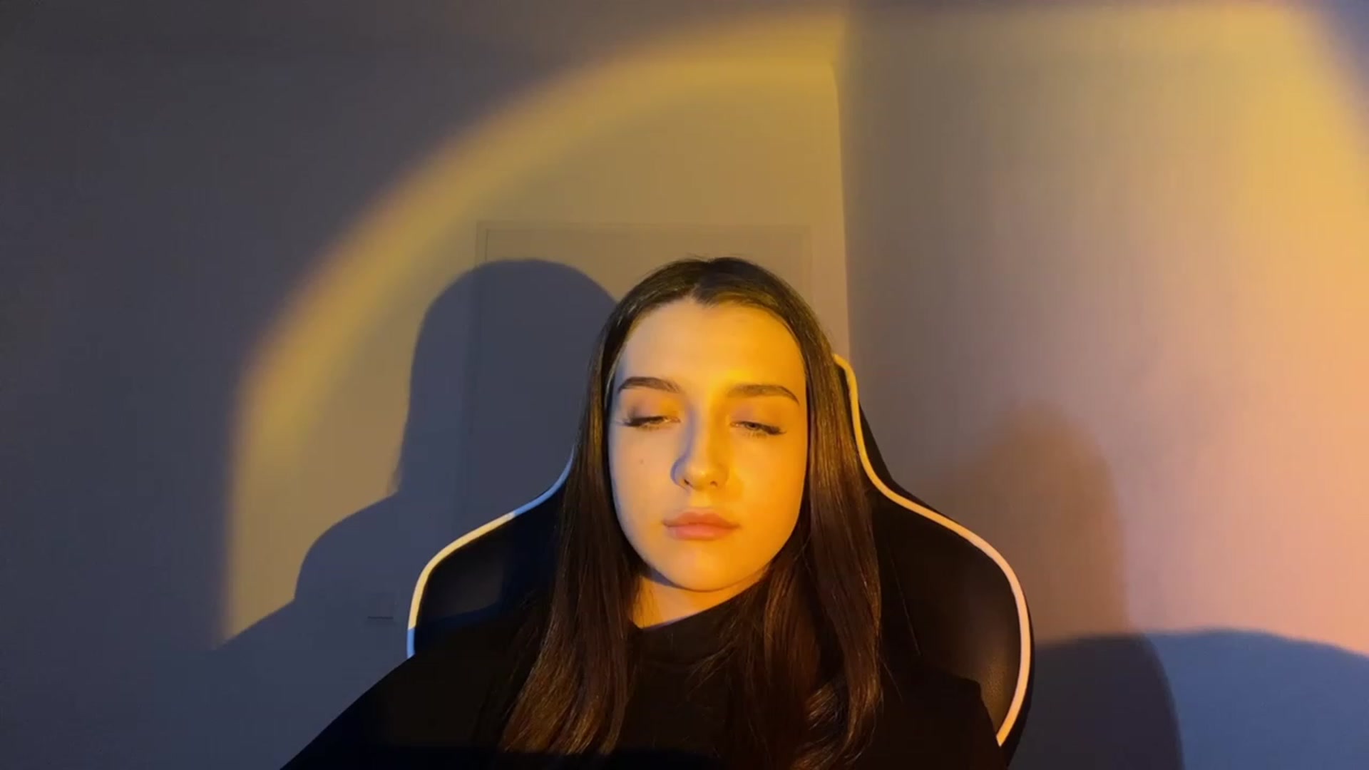 Gallery image thumbnail from BellaCullen's myfreecams stream on, 01/10/2024, 20:32 image 16 of 20