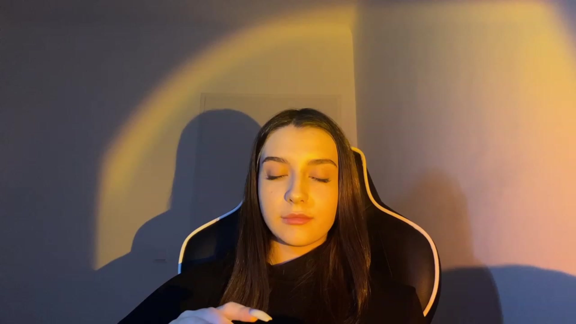 Gallery image thumbnail from BellaCullen's myfreecams stream on, 01/10/2024, 20:32 image 17 of 20