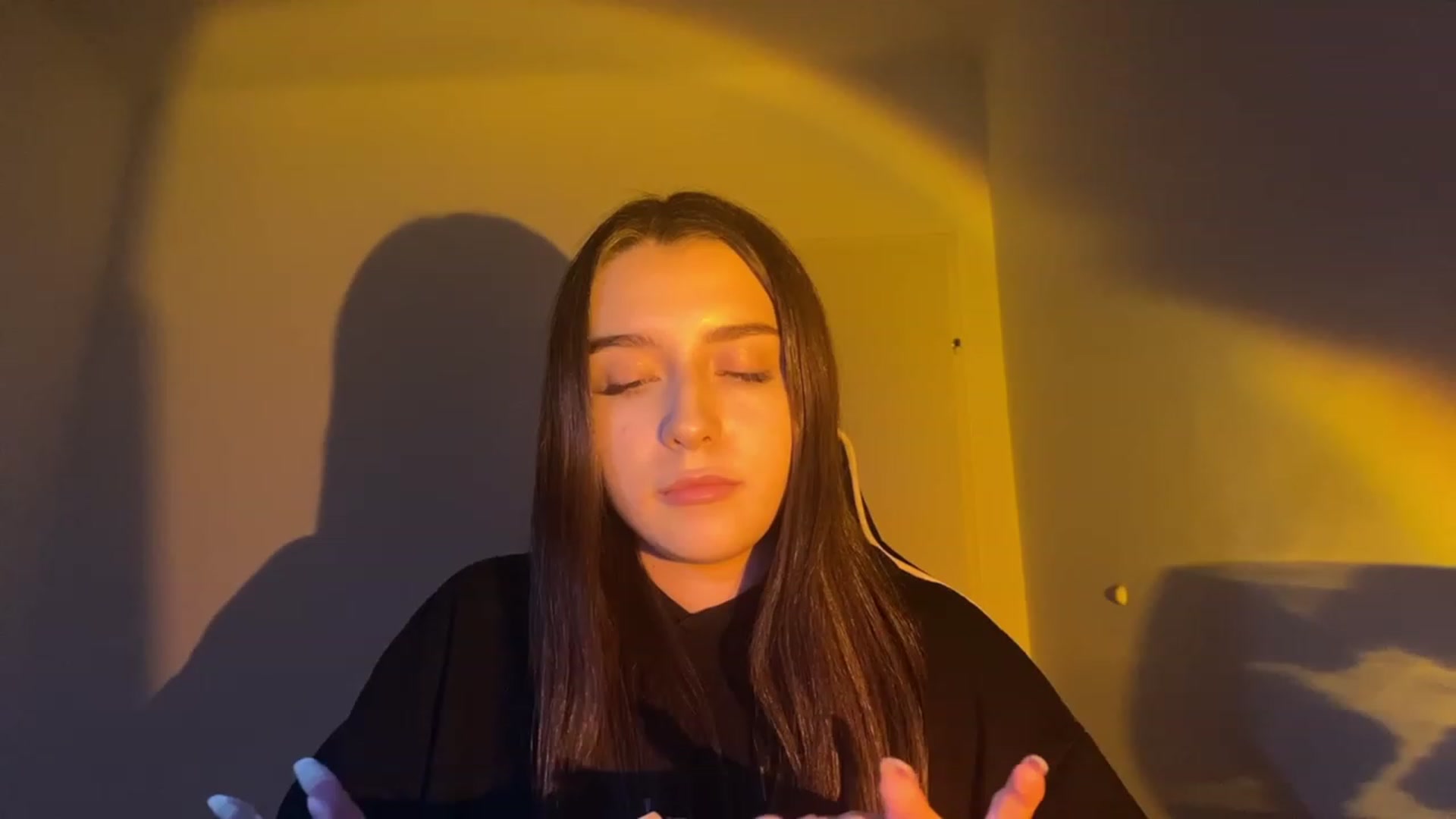 Gallery image thumbnail from BellaCullen's myfreecams stream on, 01/11/2024, 20:51 image 1 of 20