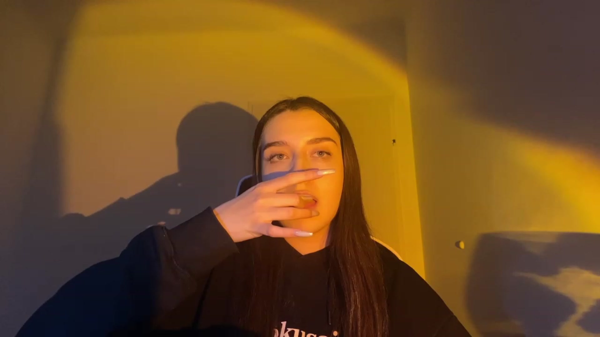Gallery image thumbnail from BellaCullen's myfreecams stream on, 01/11/2024, 20:51 image 13 of 20