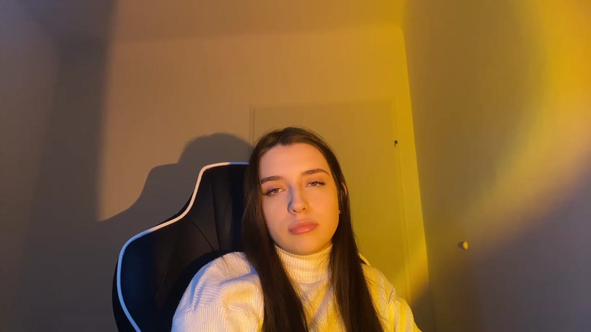 Gallery image thumbnail from BellaCullen's myfreecams stream on, 01/14/2024, 21:46 image 20 of 20