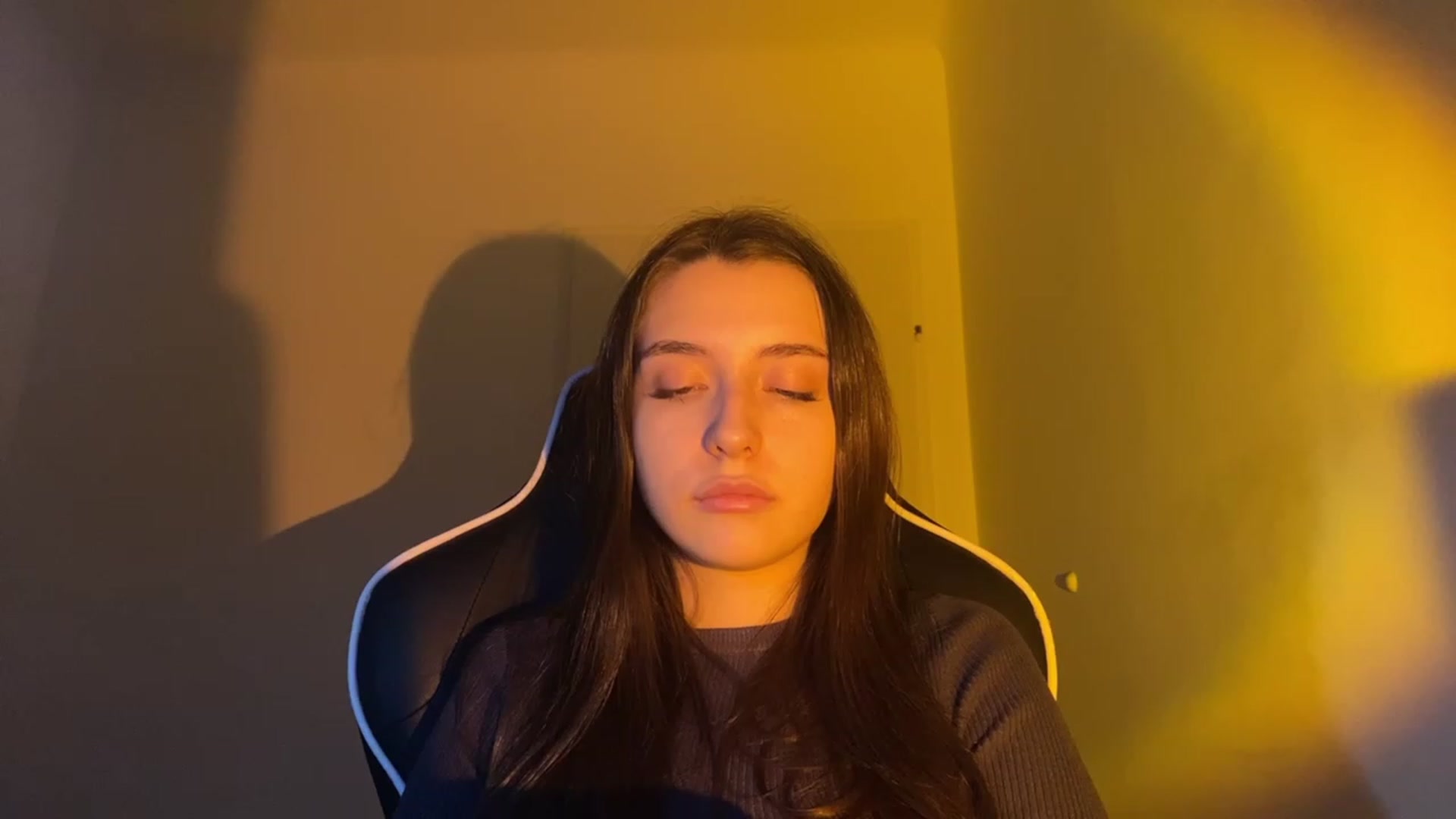 Gallery image thumbnail from BellaCullen's myfreecams stream on, 01/24/2024, 20:11 image 17 of 20