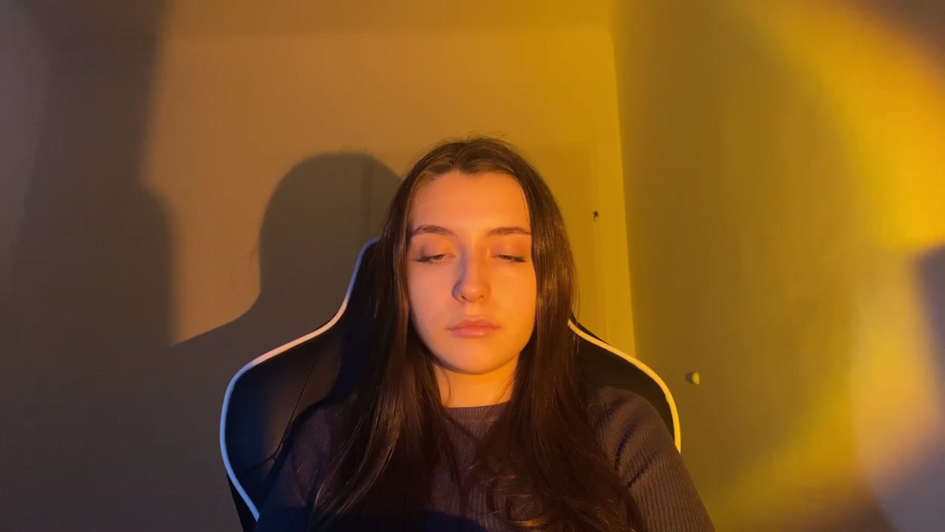 Gallery image thumbnail from BellaCullen's myfreecams stream on, 01/24/2024, 20:11 image 18 of 20