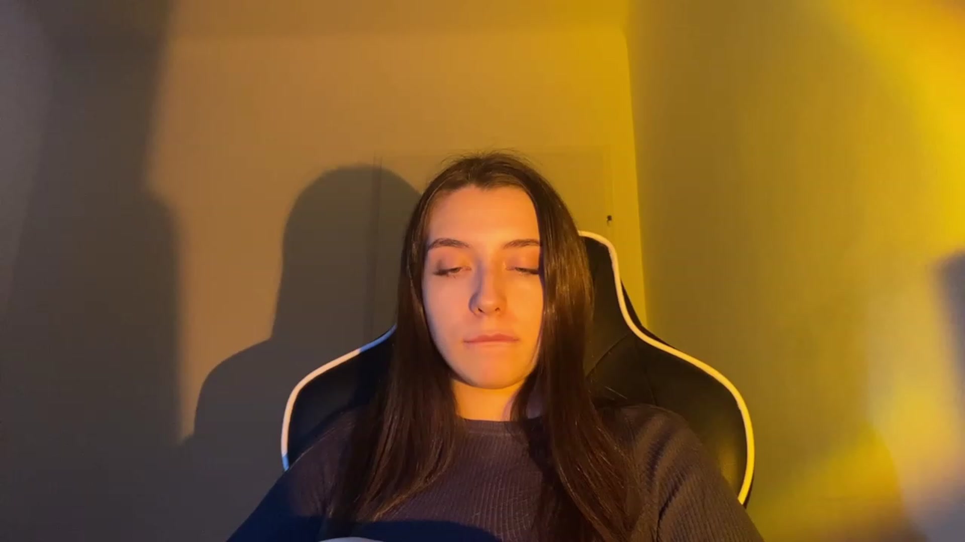 Gallery image thumbnail from BellaCullen's myfreecams stream on, 01/24/2024, 20:11 image 4 of 20