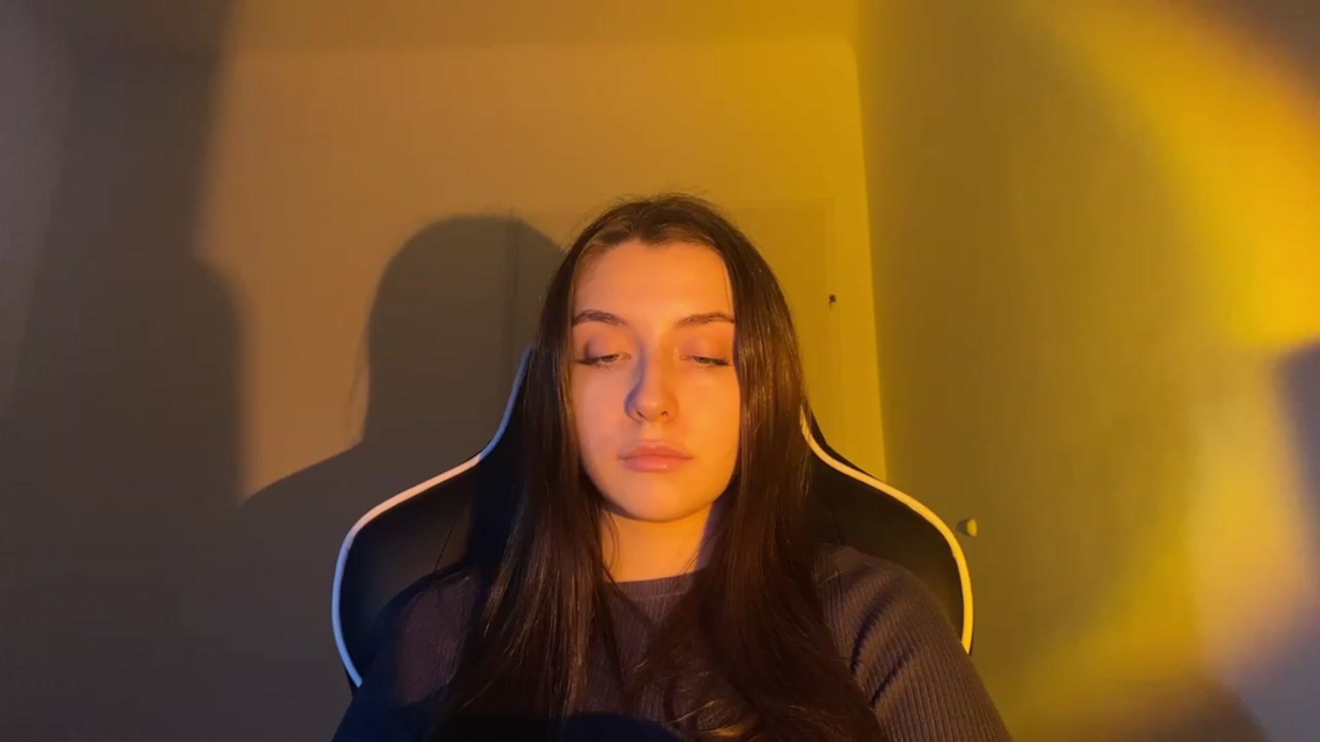 Gallery image thumbnail from BellaCullen's myfreecams stream on, 01/24/2024, 20:11 image 20 of 20