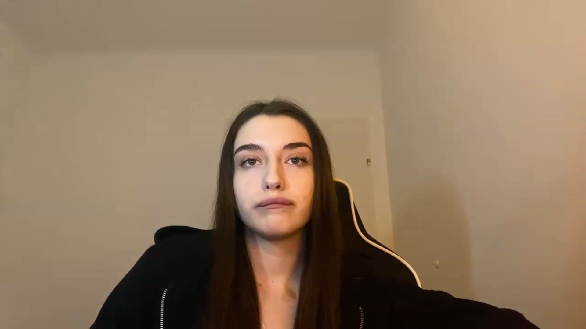Gallery image thumbnail from BellaCullen's myfreecams stream on, 01/30/2024, 21:01 image 14 of 20