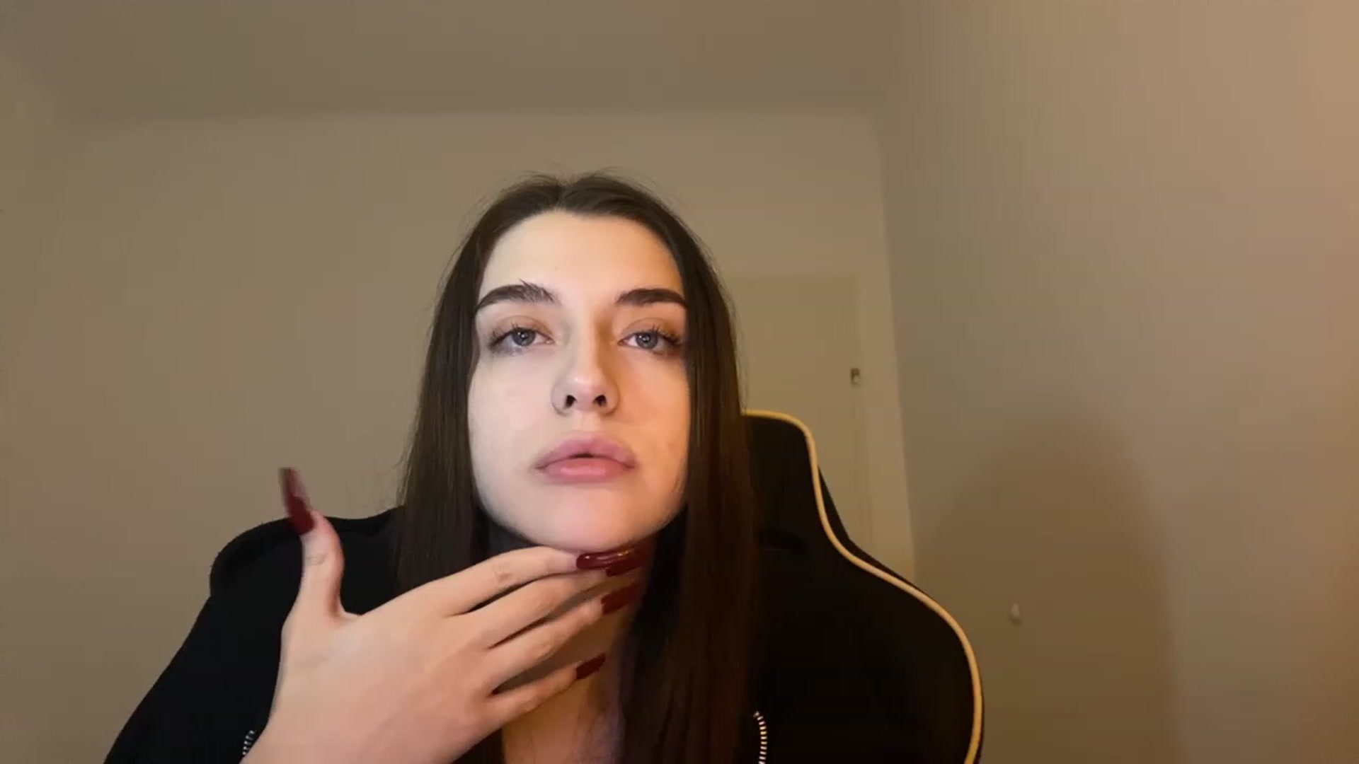 Gallery image thumbnail from BellaCullen's myfreecams stream on, 01/30/2024, 21:01 image 16 of 20