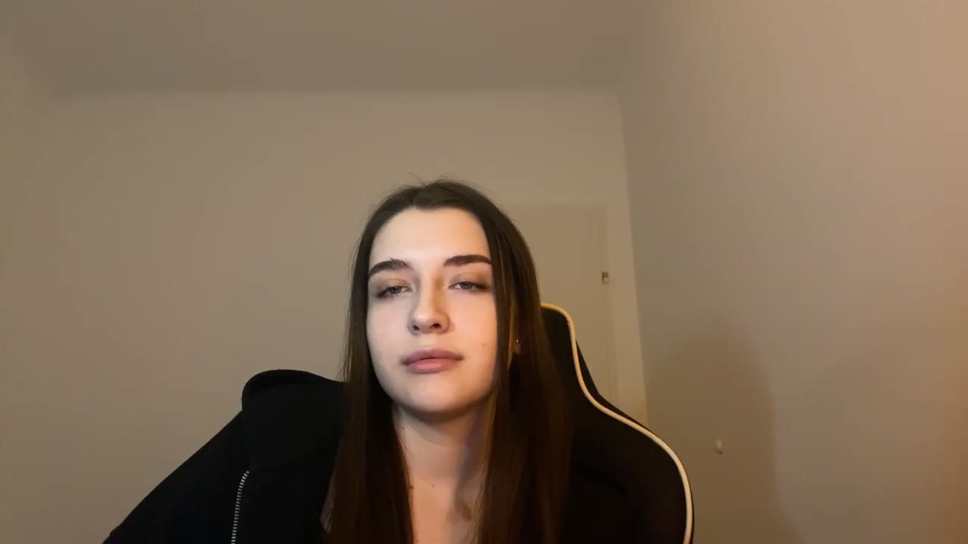 Gallery image thumbnail from BellaCullen's myfreecams stream on, 01/30/2024, 21:01 image 10 of 20