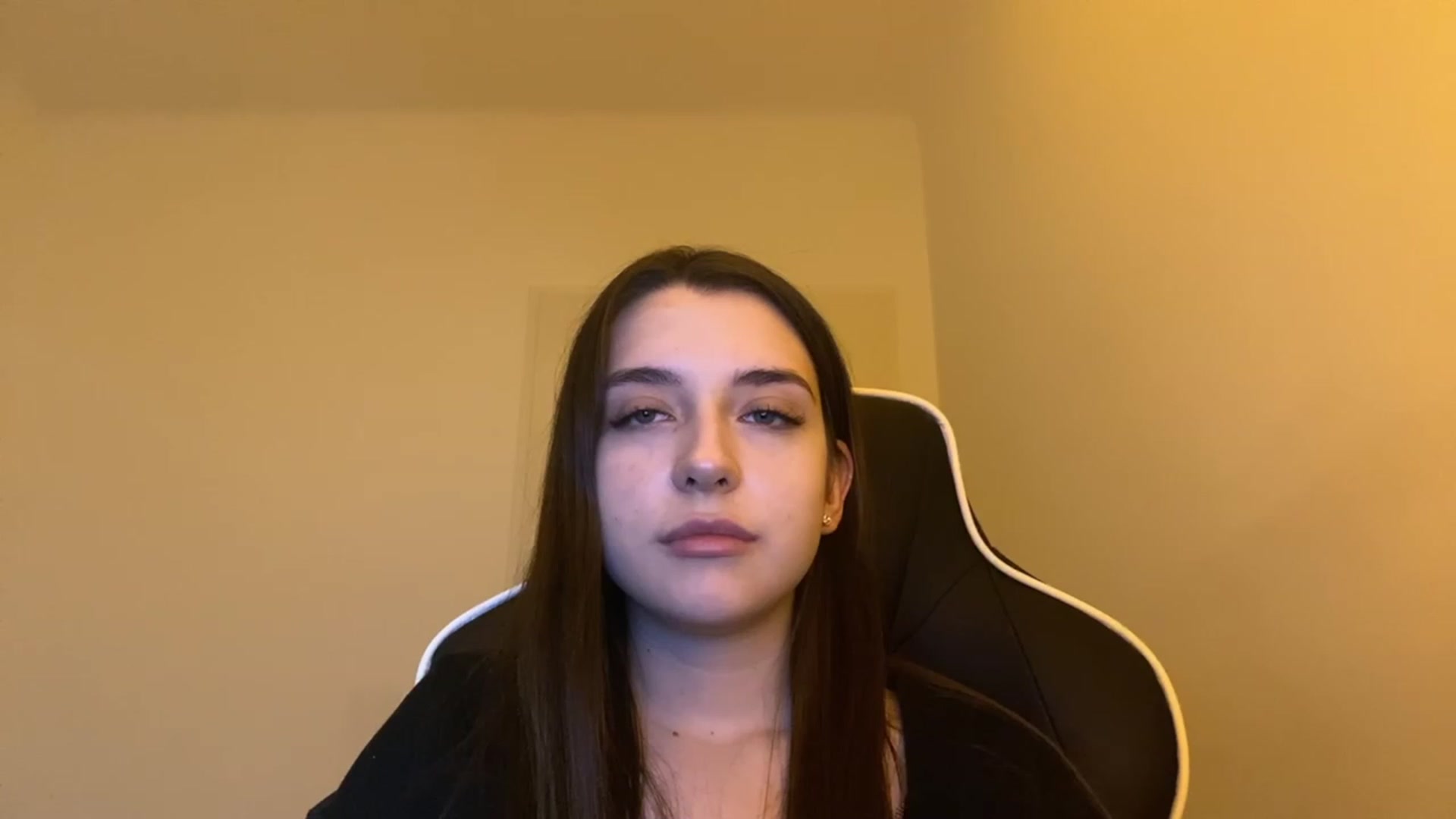 Gallery image thumbnail from BellaCullen's myfreecams stream on, 02/11/2024, 21:16 image 14 of 20