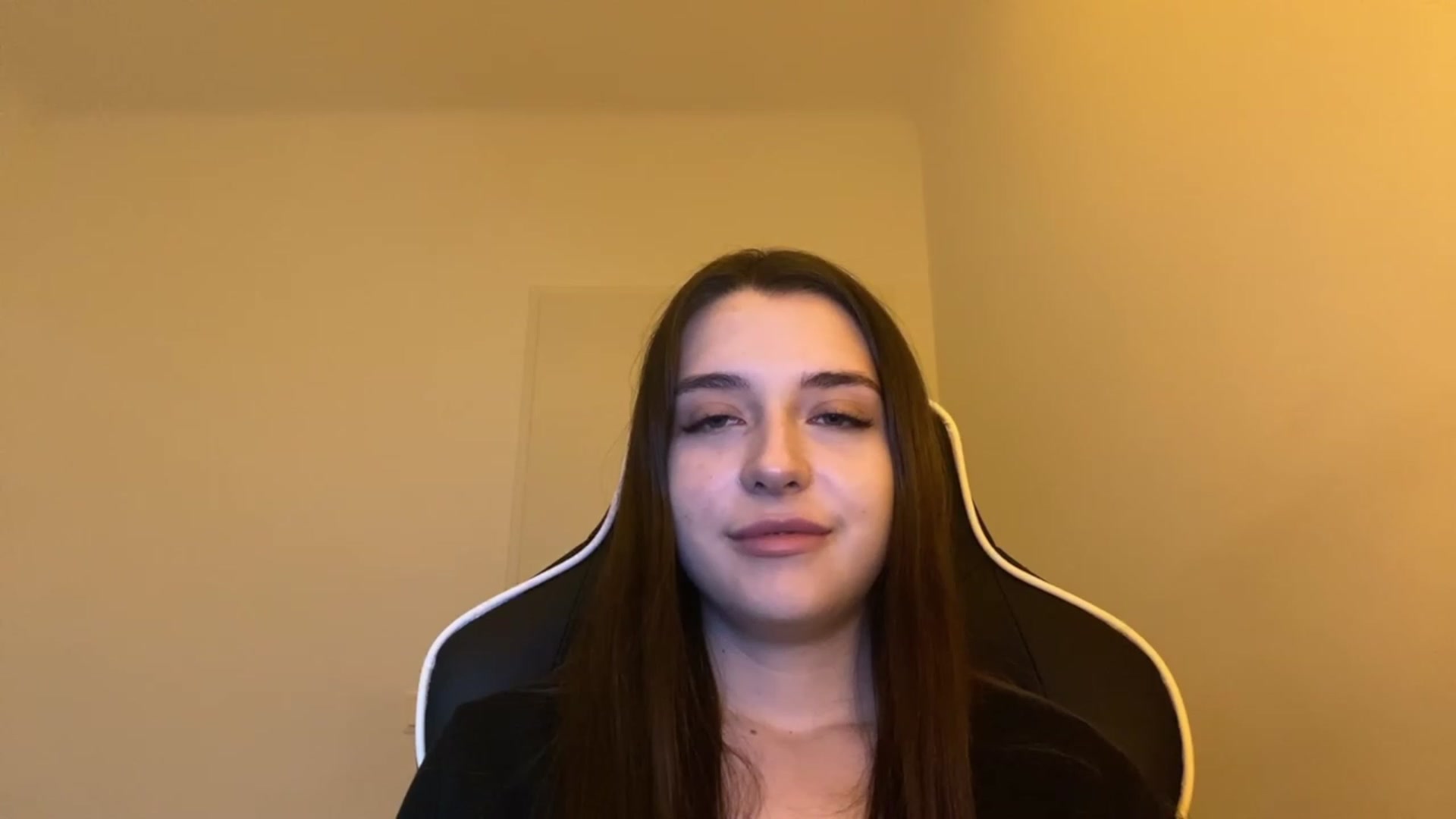 Gallery image thumbnail from BellaCullen's myfreecams stream on, 02/11/2024, 21:16 image 11 of 20