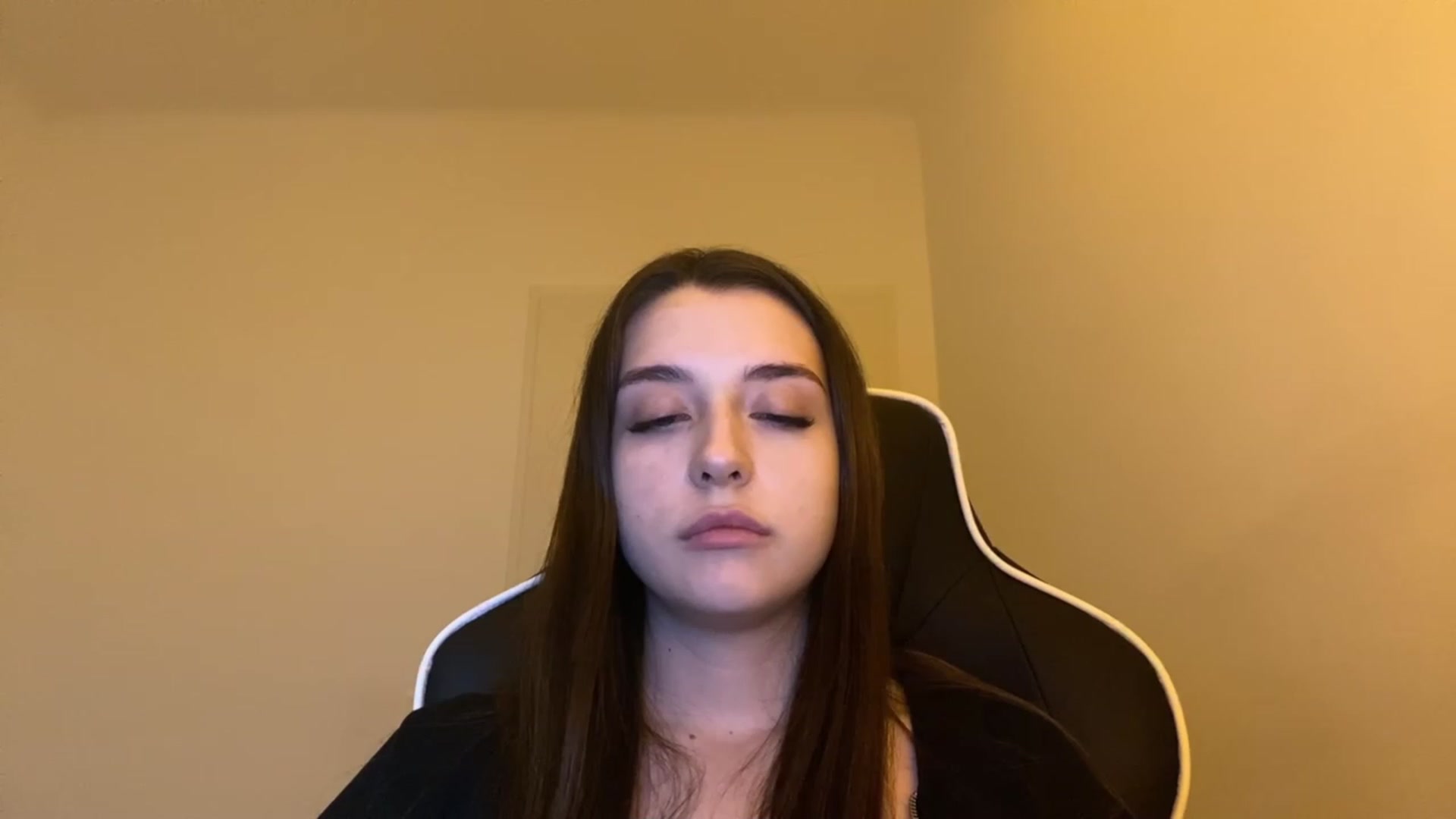 Gallery image thumbnail from BellaCullen's myfreecams stream on, 02/11/2024, 21:16 image 6 of 20