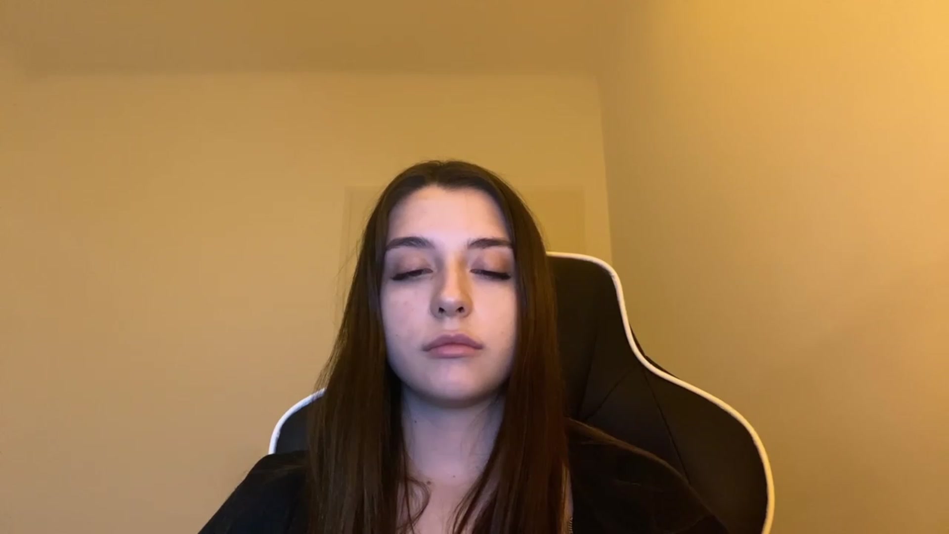 Gallery image thumbnail from BellaCullen's myfreecams stream on, 02/11/2024, 21:16 image 4 of 20