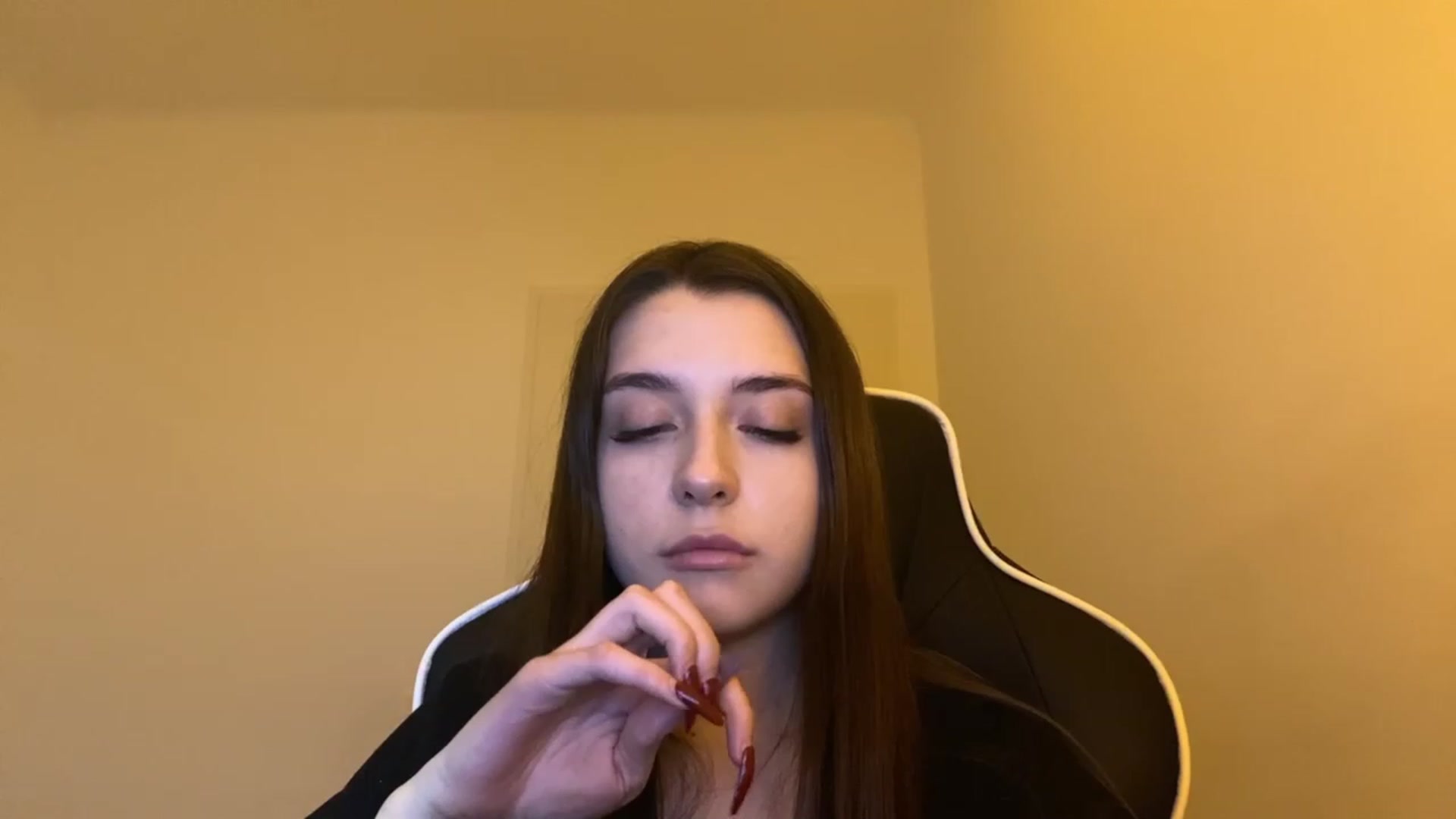Gallery image thumbnail from BellaCullen's myfreecams stream on, 02/11/2024, 21:16 image 9 of 20