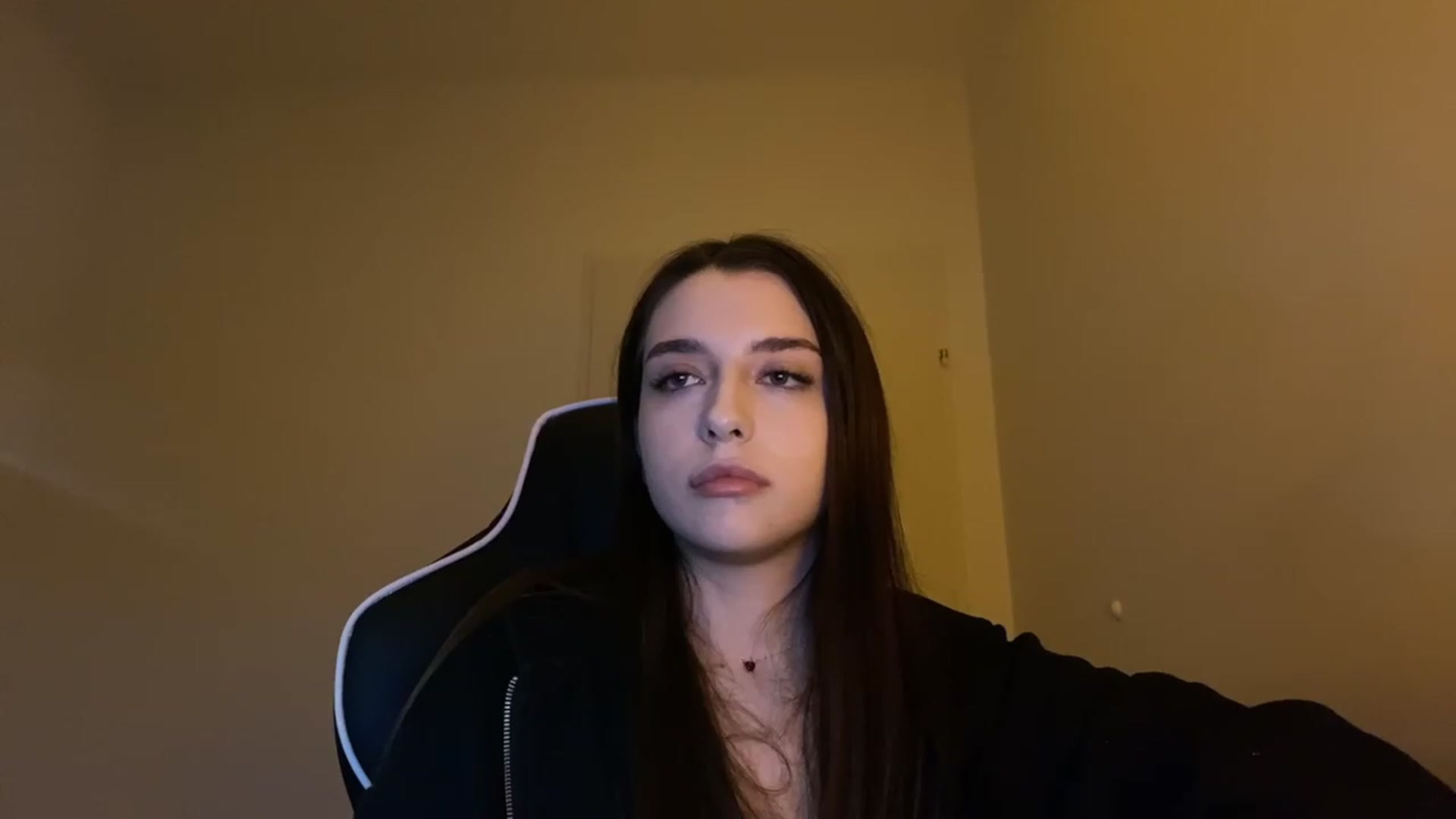 Gallery image thumbnail from BellaCullen's myfreecams stream on, 02/18/2024, 21:09 image 19 of 20
