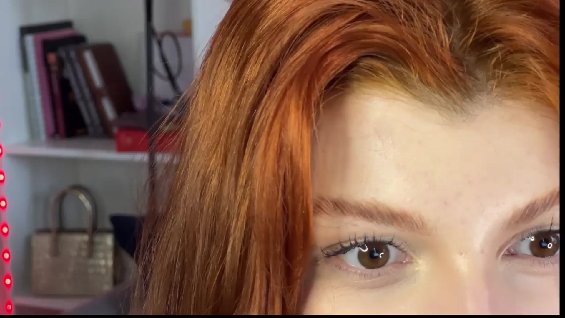 Gallery image thumbnail from BellaCute's myfreecams stream on, 04/06/2024, 10:23 image 7 of 20