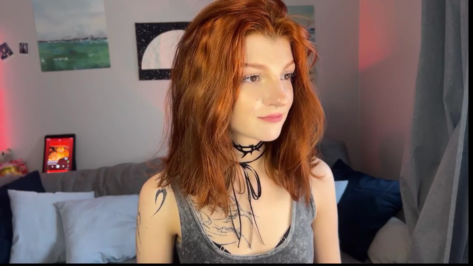 Gallery image thumbnail from BellaCute's myfreecams stream on, 04/06/2024, 10:23 image 15 of 20