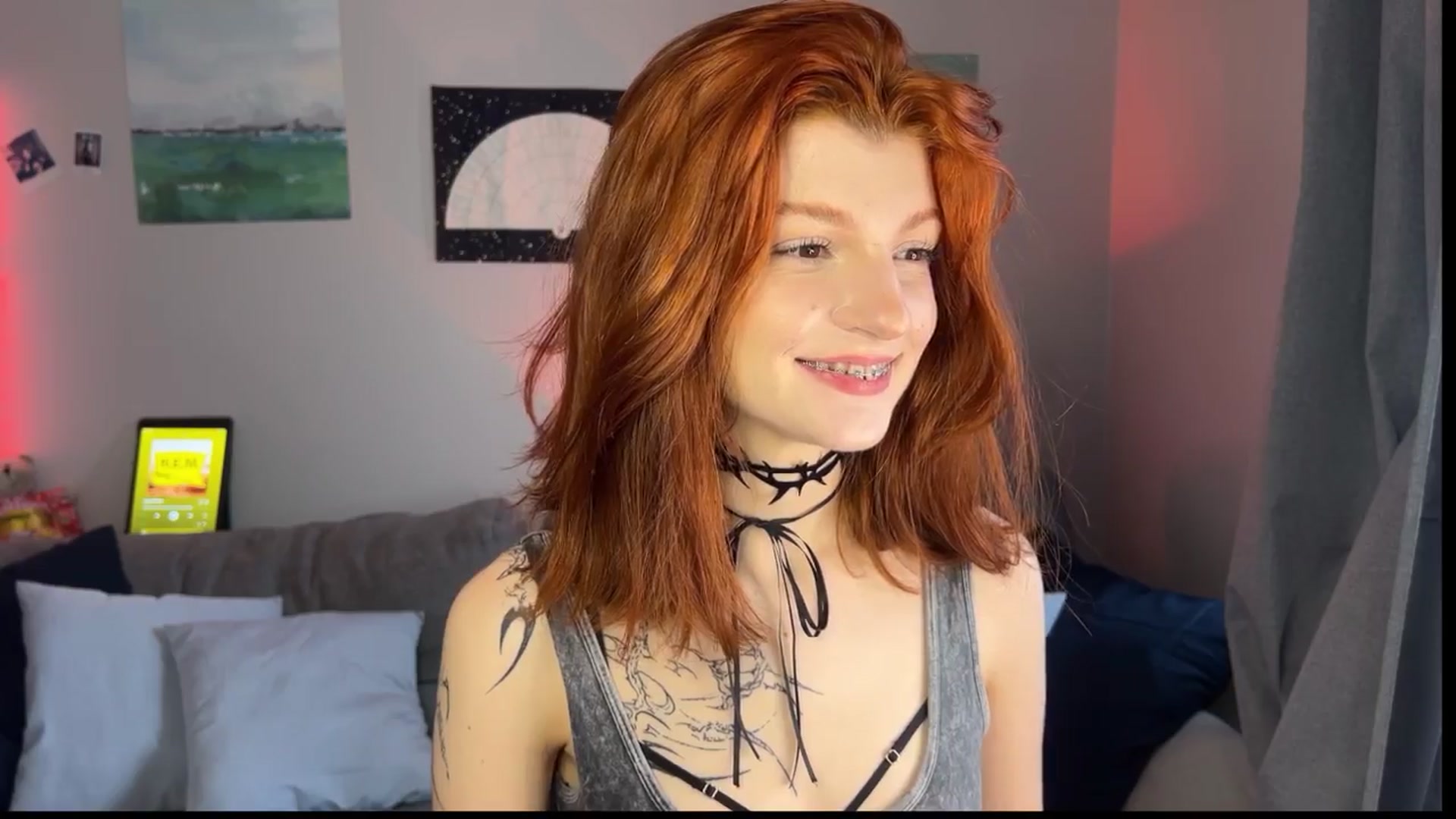 Gallery image thumbnail from BellaCute's myfreecams stream on, 04/06/2024, 10:23 image 17 of 20