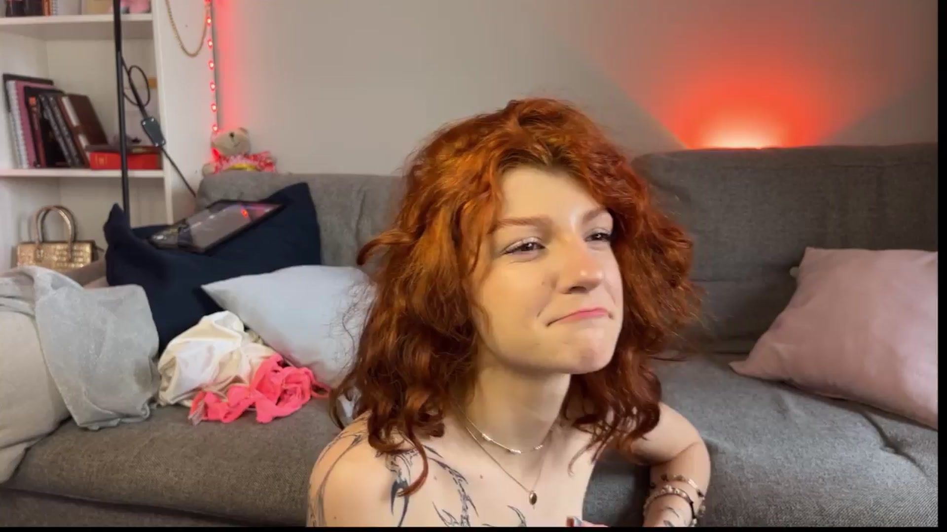 Gallery image thumbnail from BellaCute's myfreecams stream on, 04/07/2024, 08:35 image 4 of 20