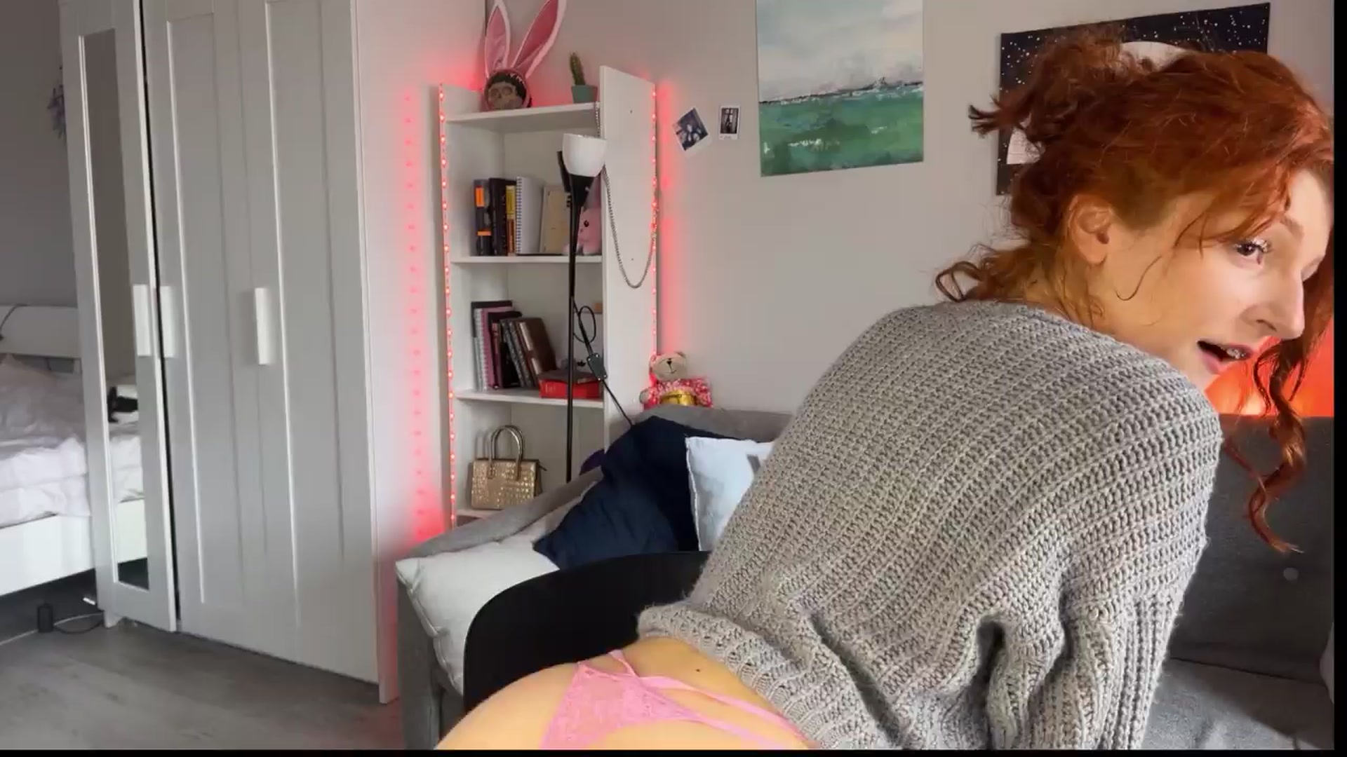 Gallery image thumbnail from BellaCute's myfreecams stream on, 04/07/2024, 09:36 image 5 of 20