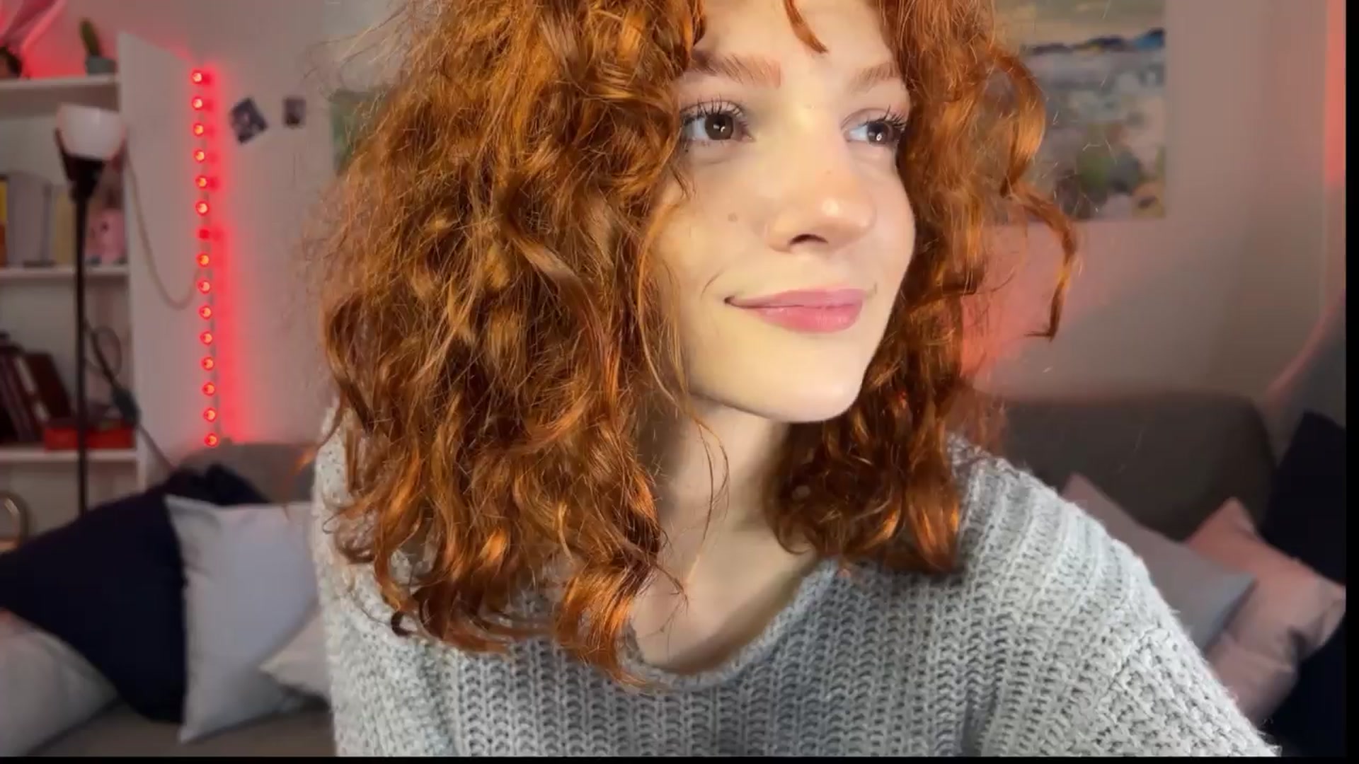 Gallery image thumbnail from BellaCute's myfreecams stream on, 04/08/2024, 05:44 image 6 of 20