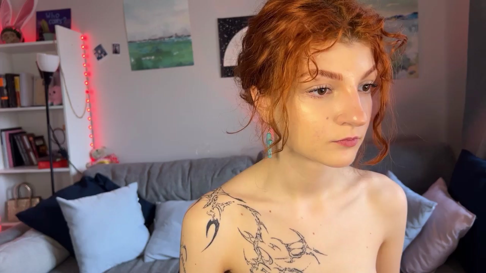 Gallery image thumbnail from BellaCute's myfreecams stream on, 04/10/2024, 05:31 image 5 of 20