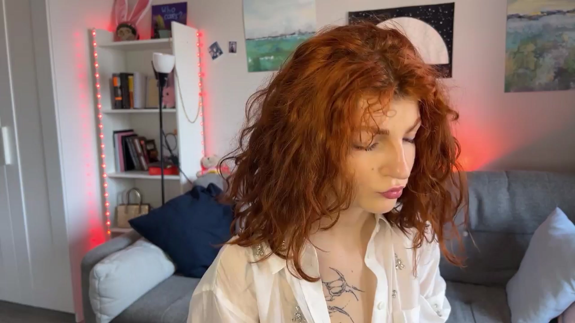 Gallery image thumbnail from BellaCute's myfreecams stream on, 04/10/2024, 07:03 image 17 of 20