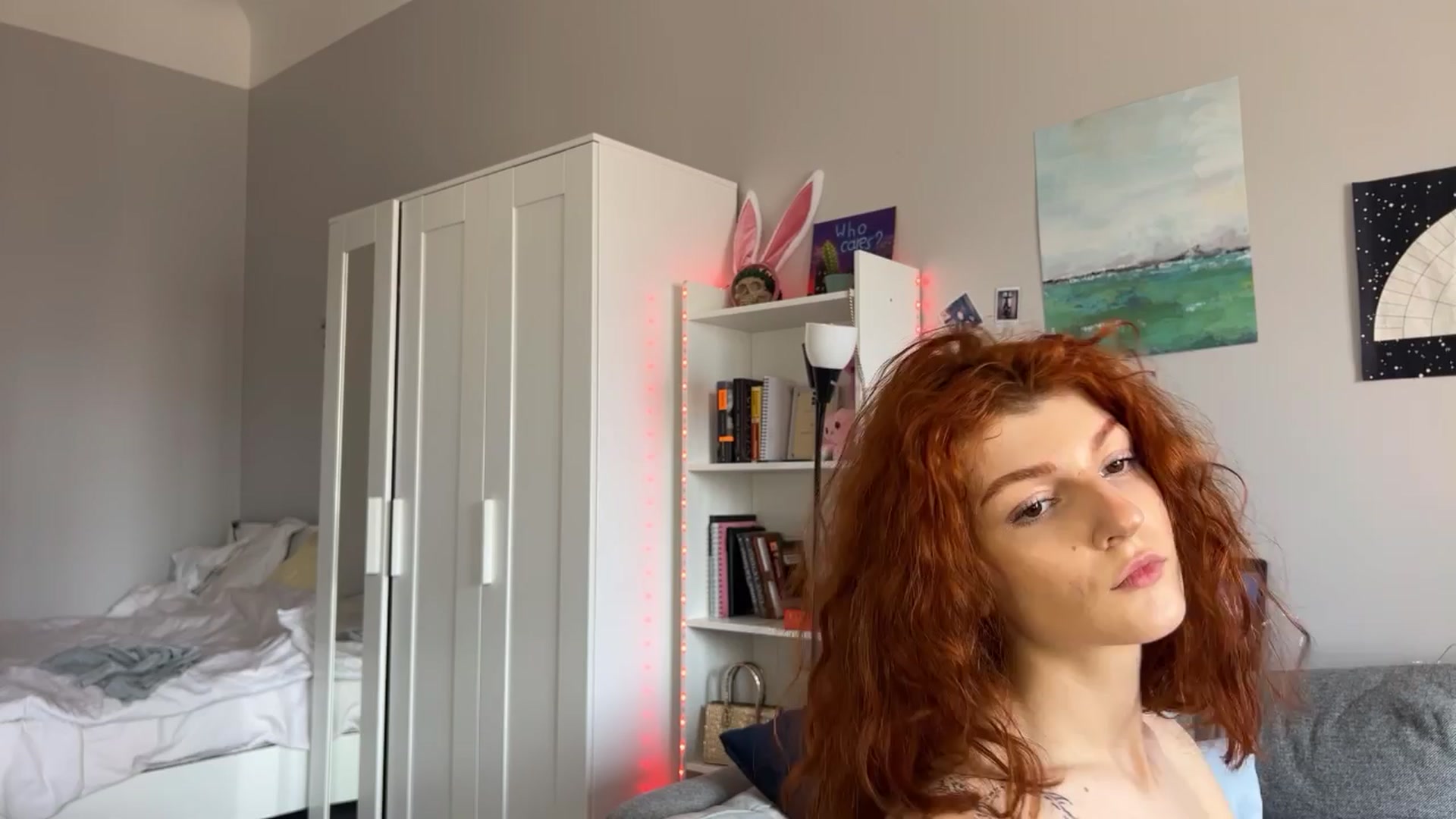 Gallery image thumbnail from BellaCute's myfreecams stream on, 04/10/2024, 08:48 image 15 of 20