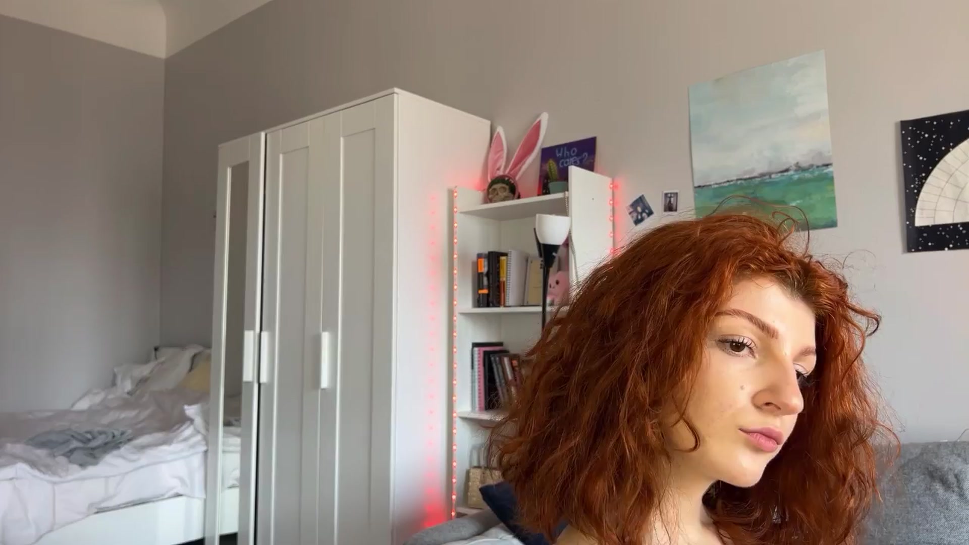 Gallery image thumbnail from BellaCute's myfreecams stream on, 04/10/2024, 08:48 image 14 of 20