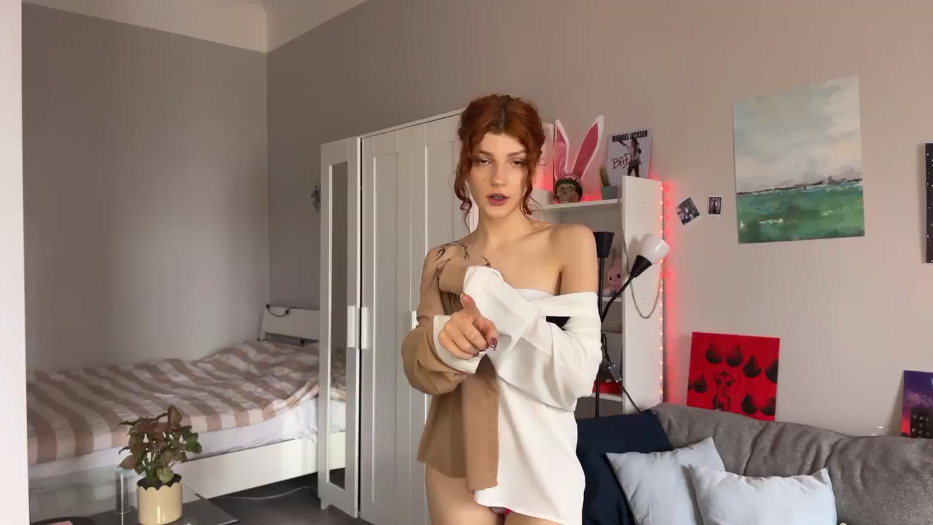 Gallery image thumbnail from BellaCute__'s myfreecams stream on, 04/23/2024, 08:20 image 13 of 20