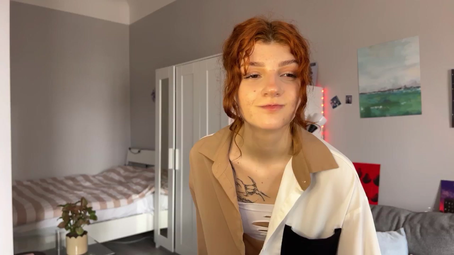 Gallery image thumbnail from BellaCute__'s myfreecams stream on, 04/23/2024, 08:20 image 6 of 20