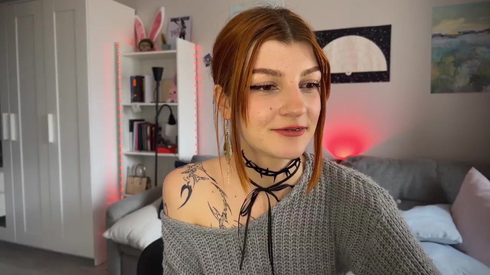 Gallery image thumbnail from BellaCute__'s myfreecams stream on, 05/13/2024, 08:37 image 14 of 20