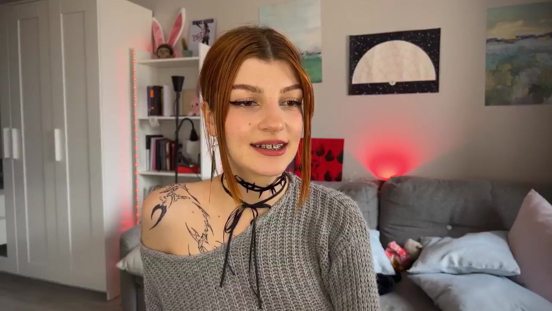 Gallery image thumbnail from BellaCute__'s myfreecams stream on, 05/13/2024, 08:37 image 8 of 20