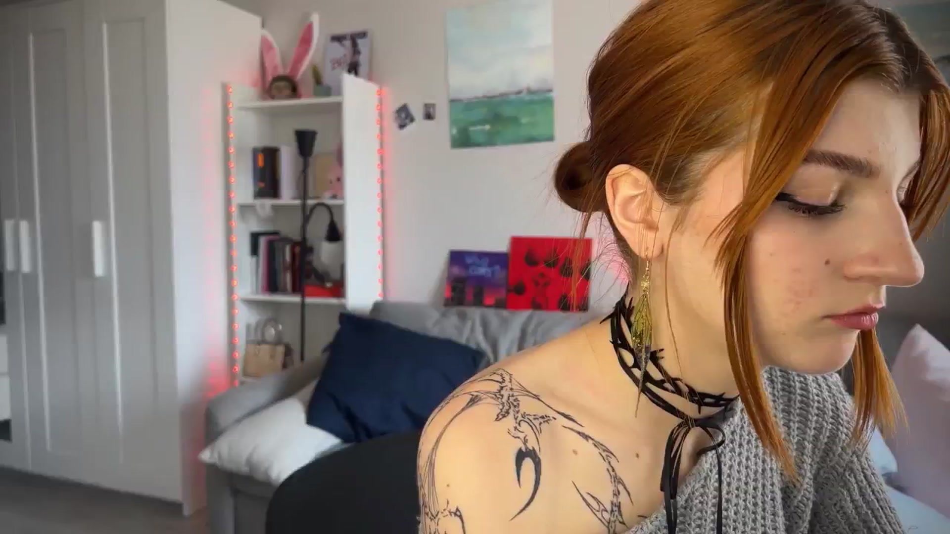 Gallery image thumbnail from BellaCute__'s myfreecams stream on, 05/13/2024, 08:37 image 12 of 20