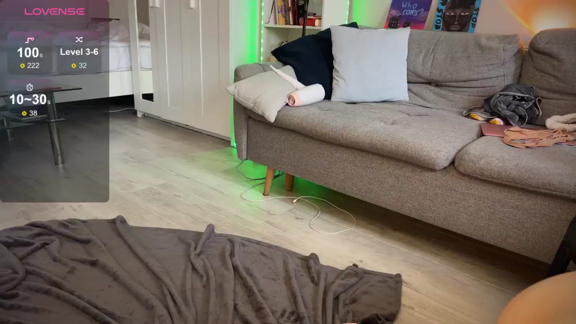 Gallery image thumbnail from BellaCute__'s myfreecams stream on, 07/15/2024, 08:23 image 18 of 20