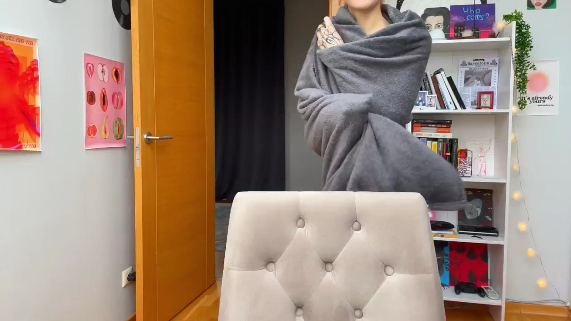 Gallery image thumbnail from BellaCute__'s myfreecams stream on, 10/09/2024, 09:58 image 8 of 20