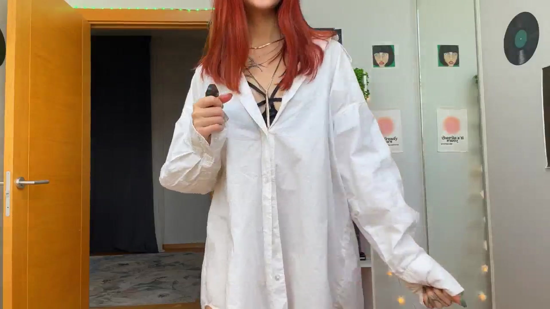 Gallery image thumbnail from BellaCute__'s myfreecams stream on, 10/13/2024, 10:46 image 7 of 20