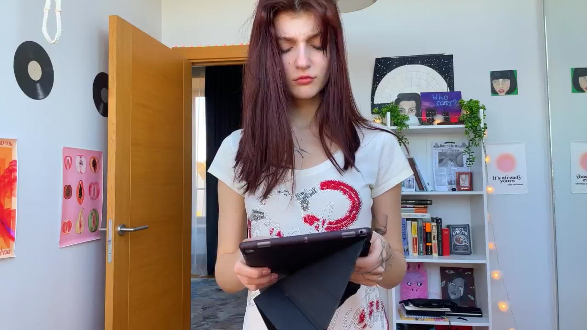 Gallery image thumbnail from BellaCute__'s myfreecams stream on, 10/18/2024, 10:09 image 12 of 20