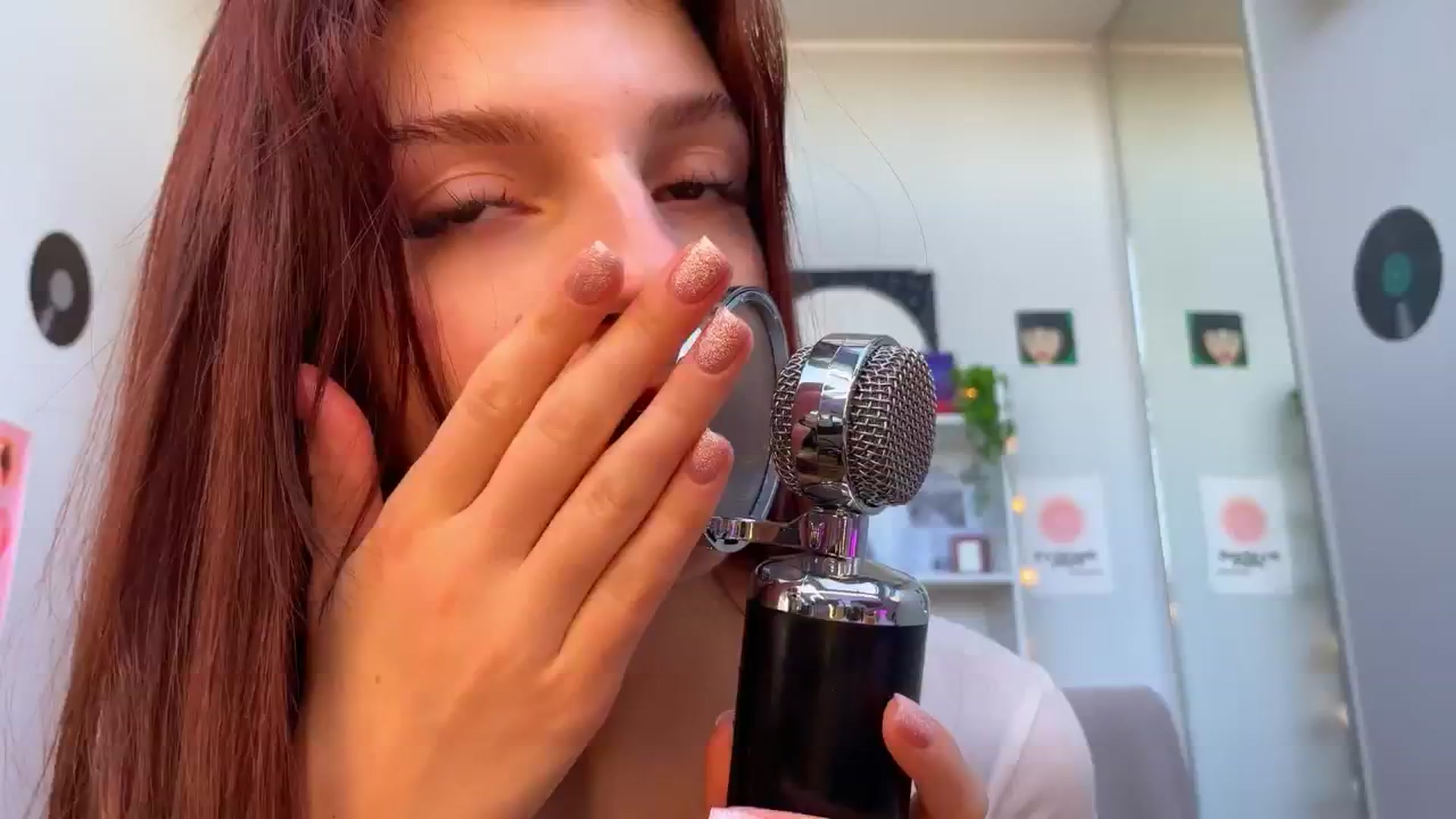 Gallery image thumbnail from BellaCute__'s myfreecams stream on, 10/18/2024, 10:09 image 11 of 20