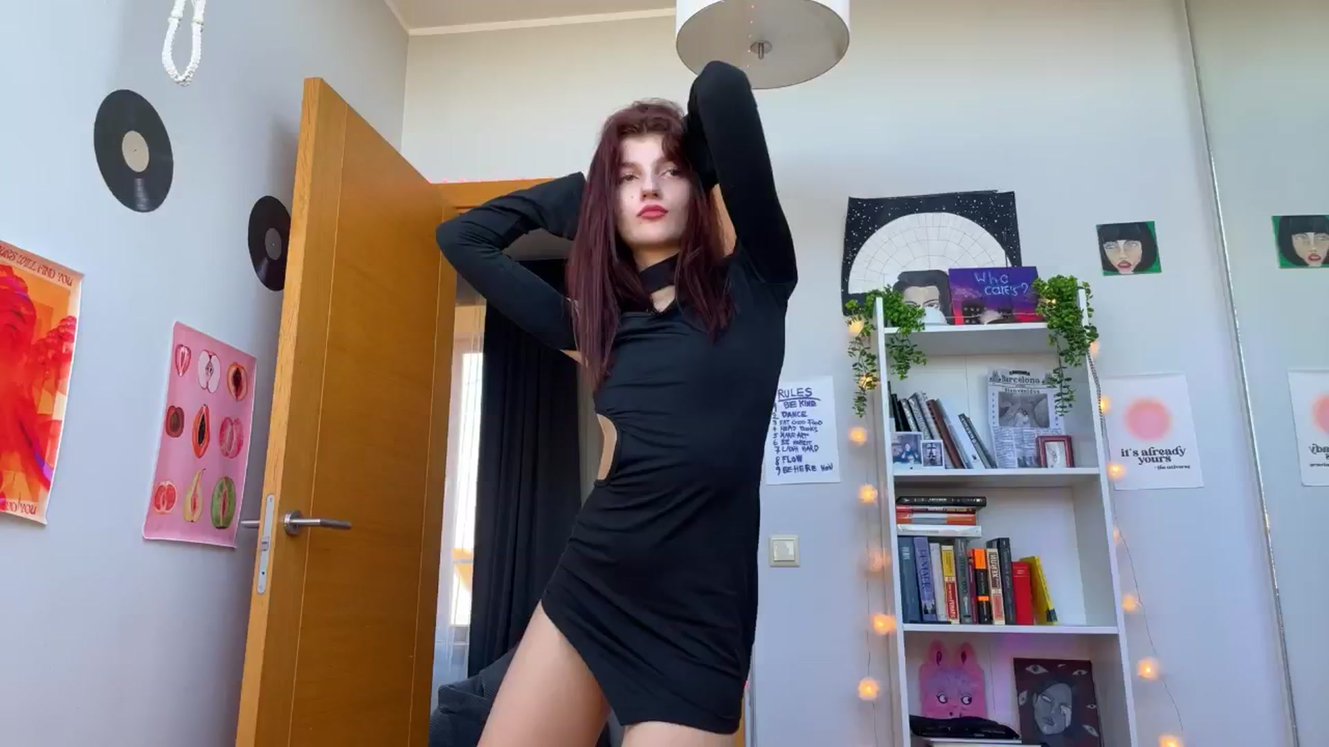 Gallery image thumbnail from BellaCute__'s myfreecams stream on, 10/19/2024, 10:04 image 13 of 20