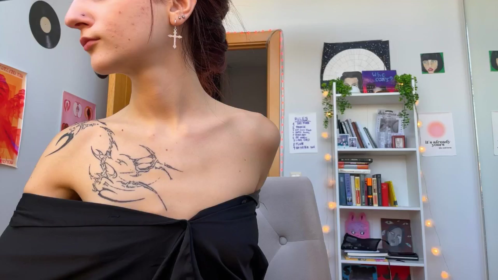 Gallery image thumbnail from BellaCute__'s myfreecams stream on, 10/20/2024, 09:10 image 11 of 20
