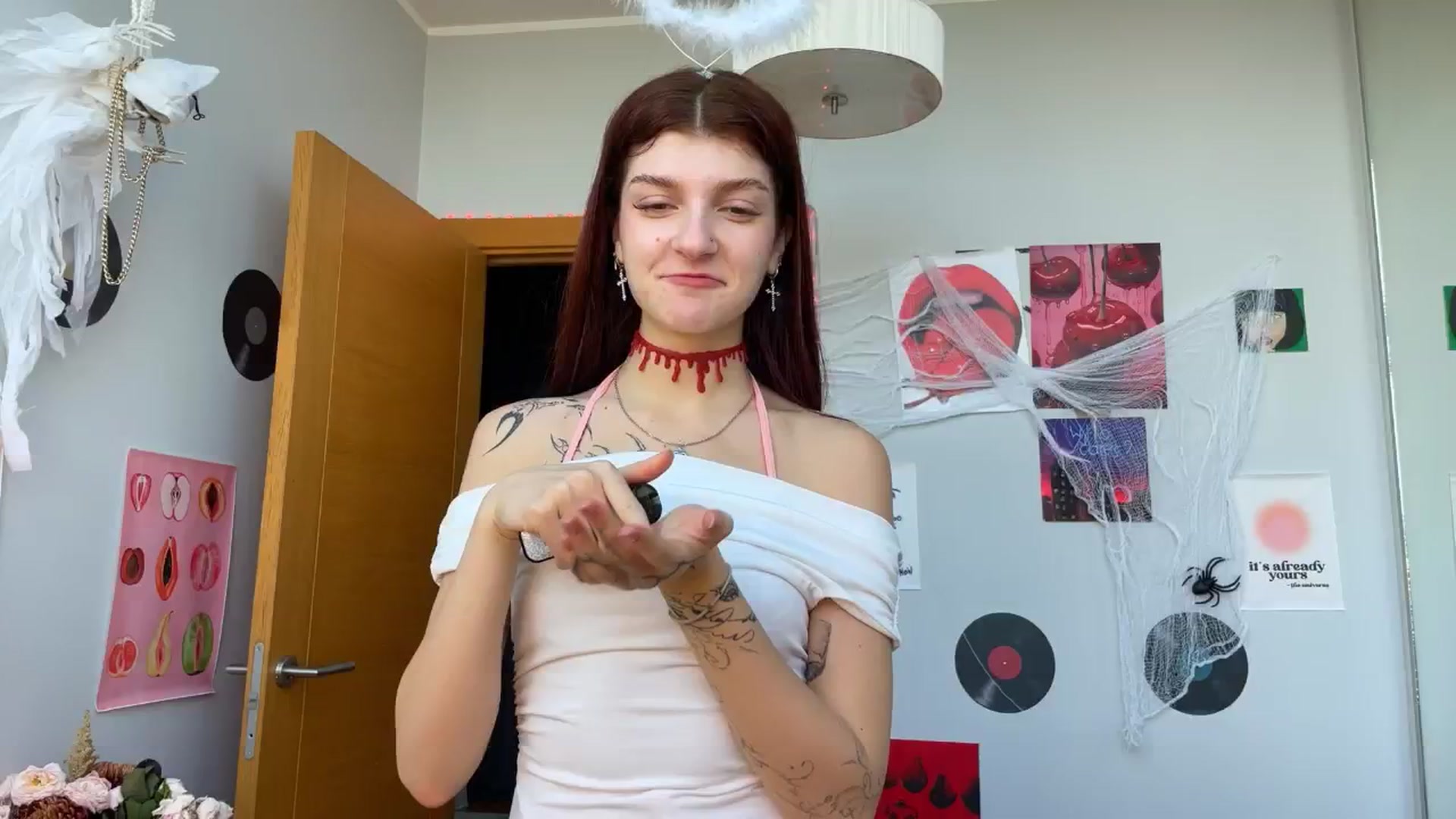 Gallery image thumbnail from BellaCute__'s myfreecams stream on, 10/28/2024, 07:28 image 9 of 20