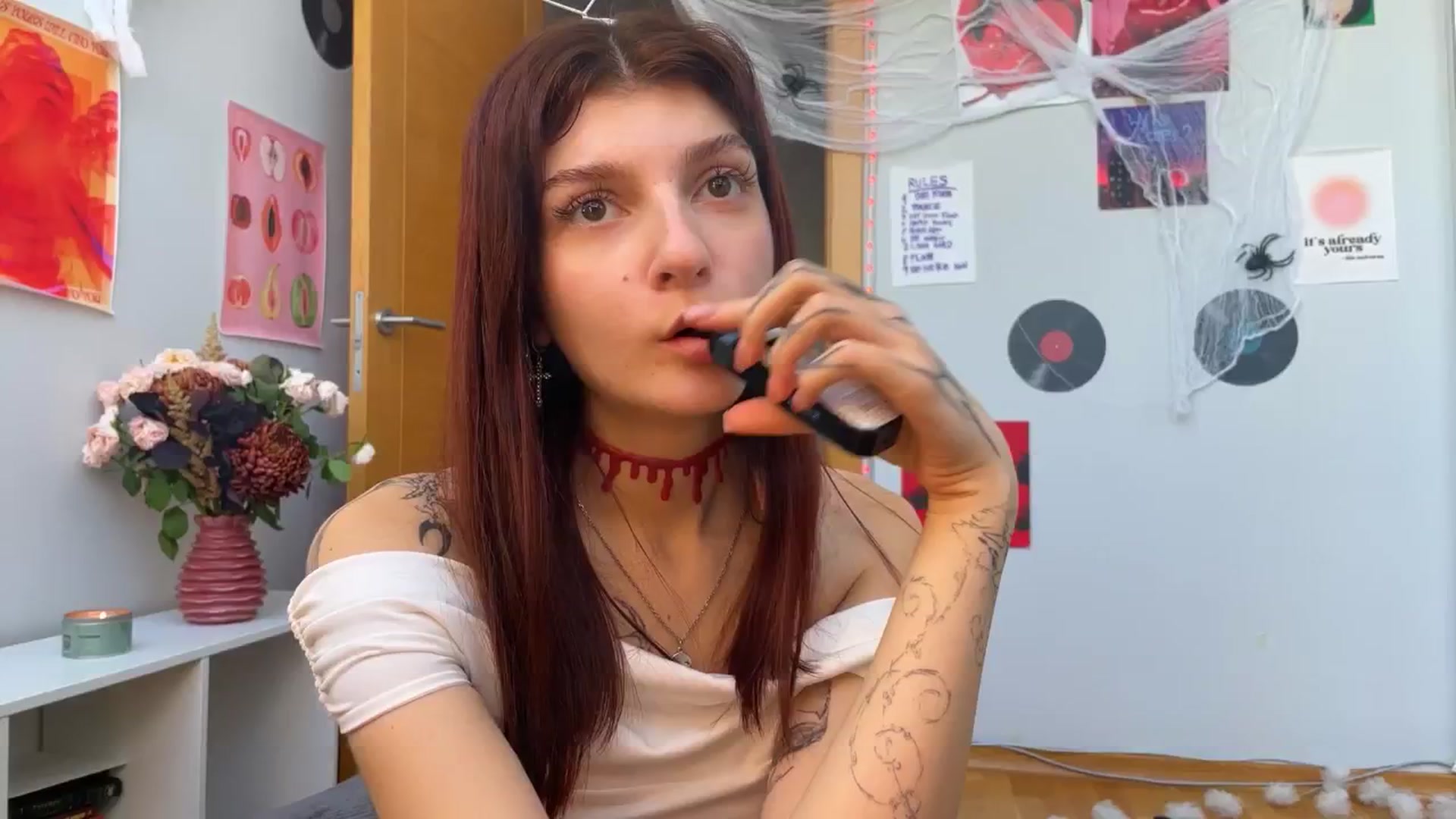 Gallery image thumbnail from BellaCute__'s myfreecams stream on, 10/28/2024, 08:20 image 15 of 20