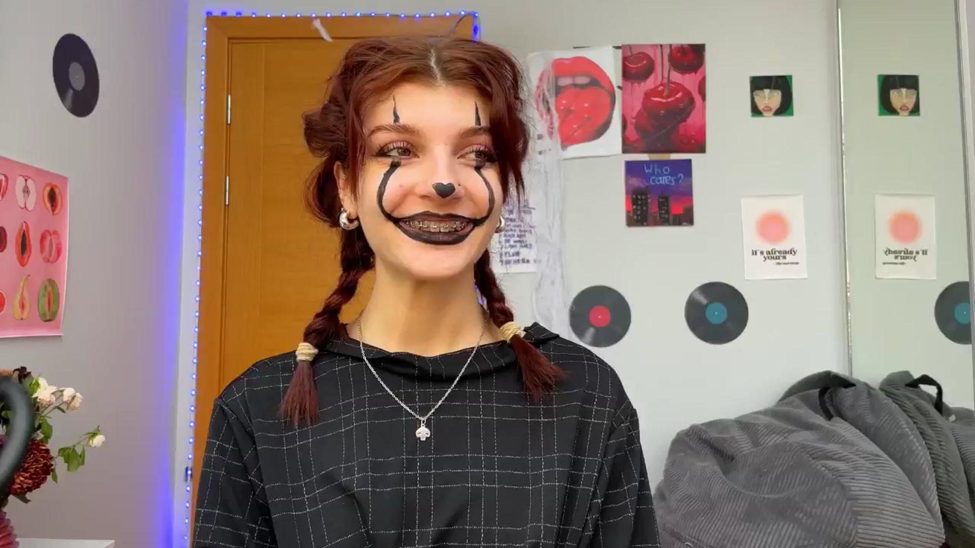 Gallery image thumbnail from BellaCute__'s myfreecams stream on, 10/30/2024, 08:43 image 5 of 20