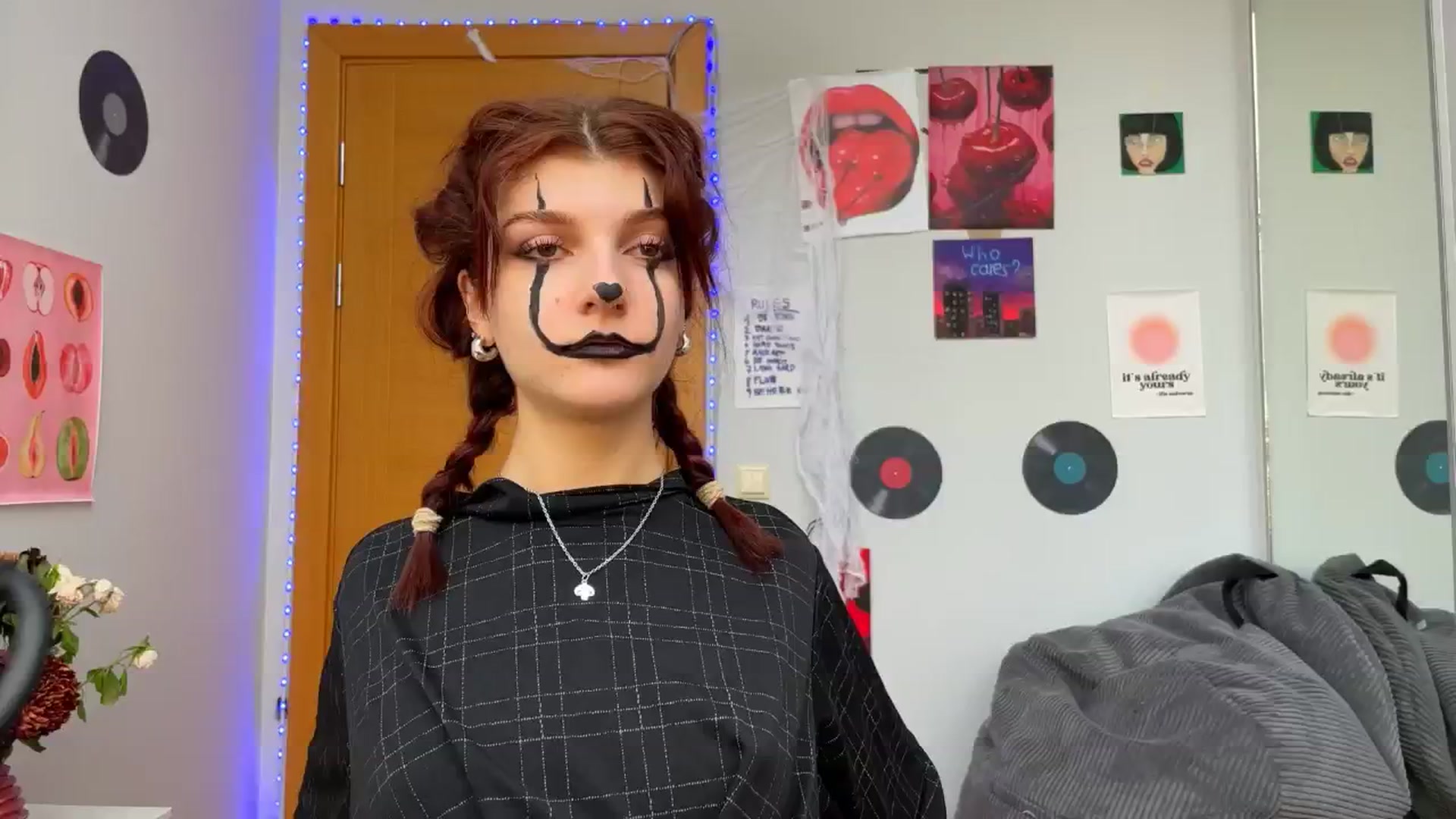 Gallery image thumbnail from BellaCute__'s myfreecams stream on, 10/30/2024, 08:43 image 4 of 20