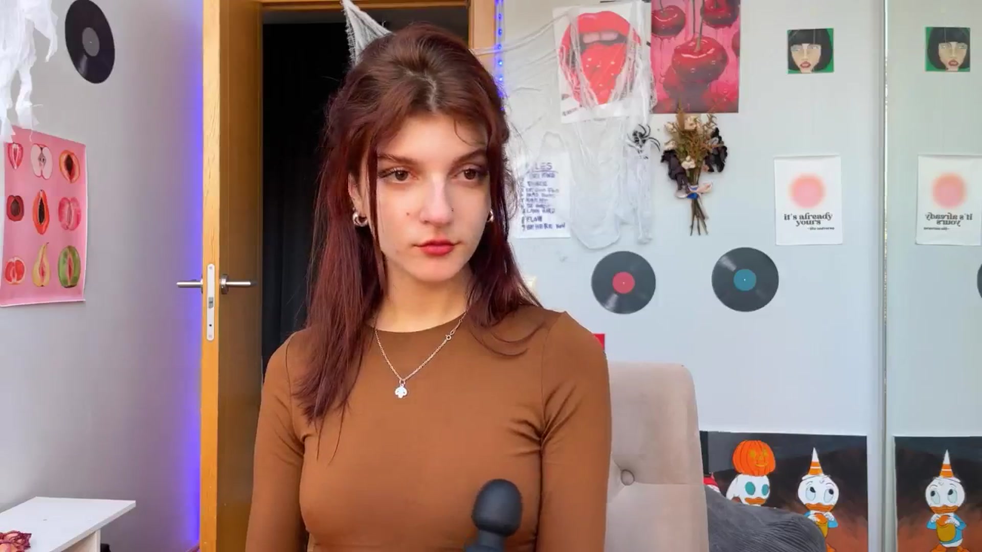 Gallery image thumbnail from BellaCute__'s myfreecams stream on, 11/04/2024, 08:35 image 7 of 20